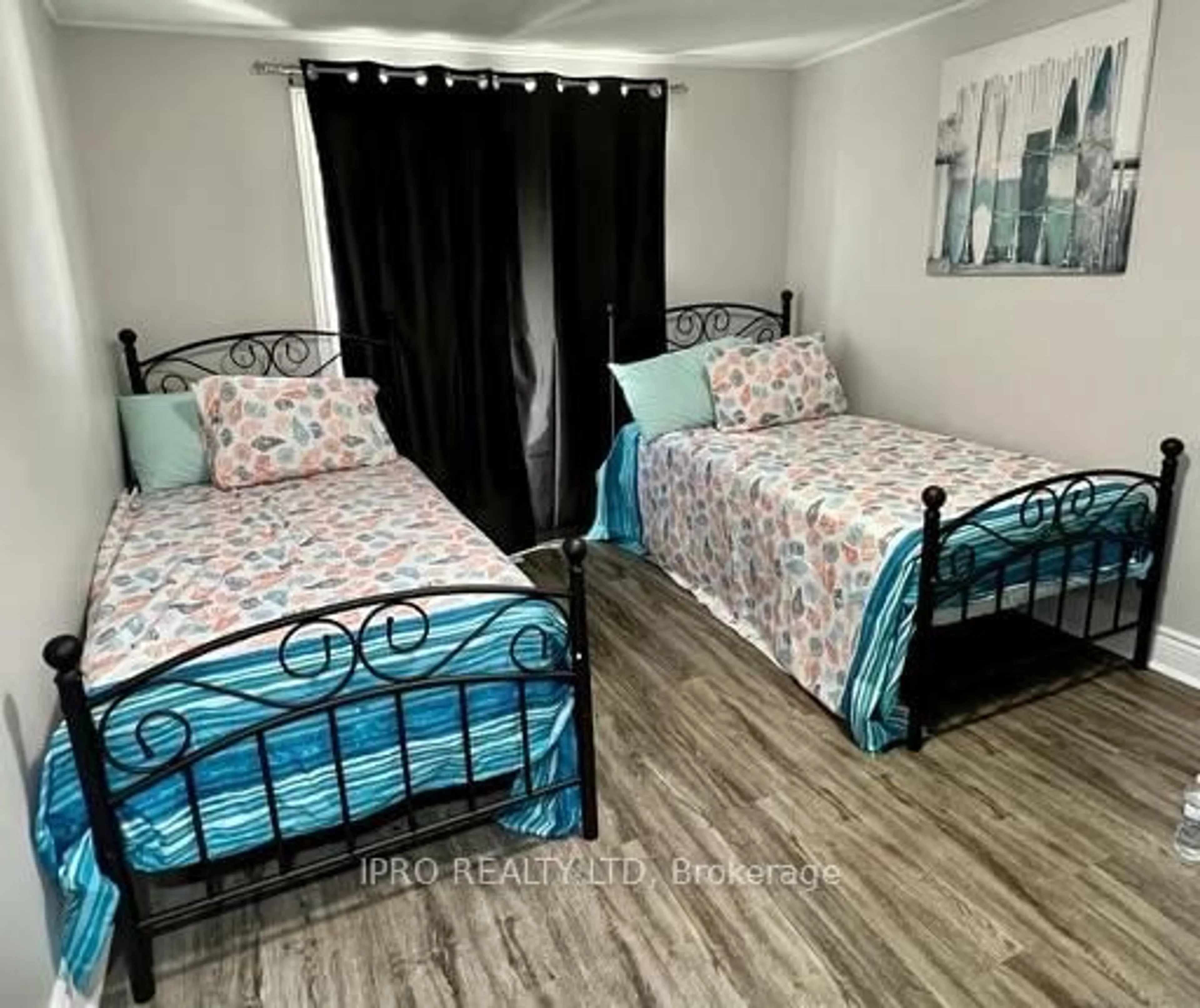 Bedroom with bed, unknown for 6199 Arad St, Niagara Falls Ontario L2G 2Z4