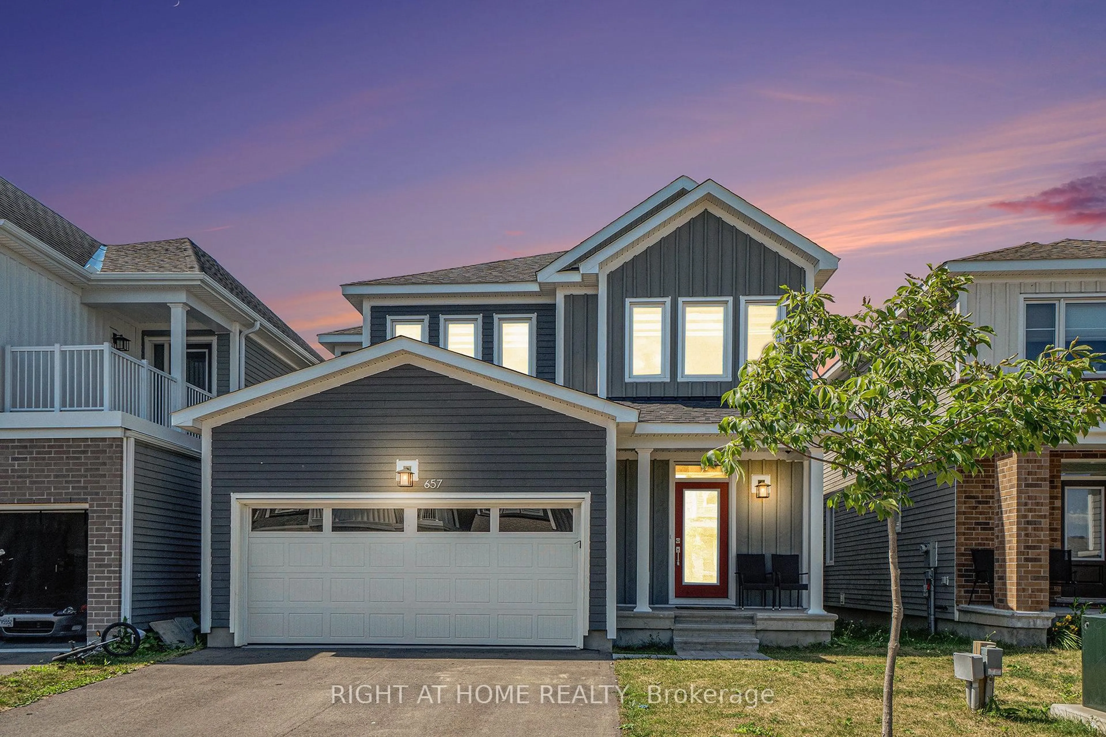 Home with vinyl exterior material, street for 657 Terrier Circ, Richmond Ontario K0A 2Z0