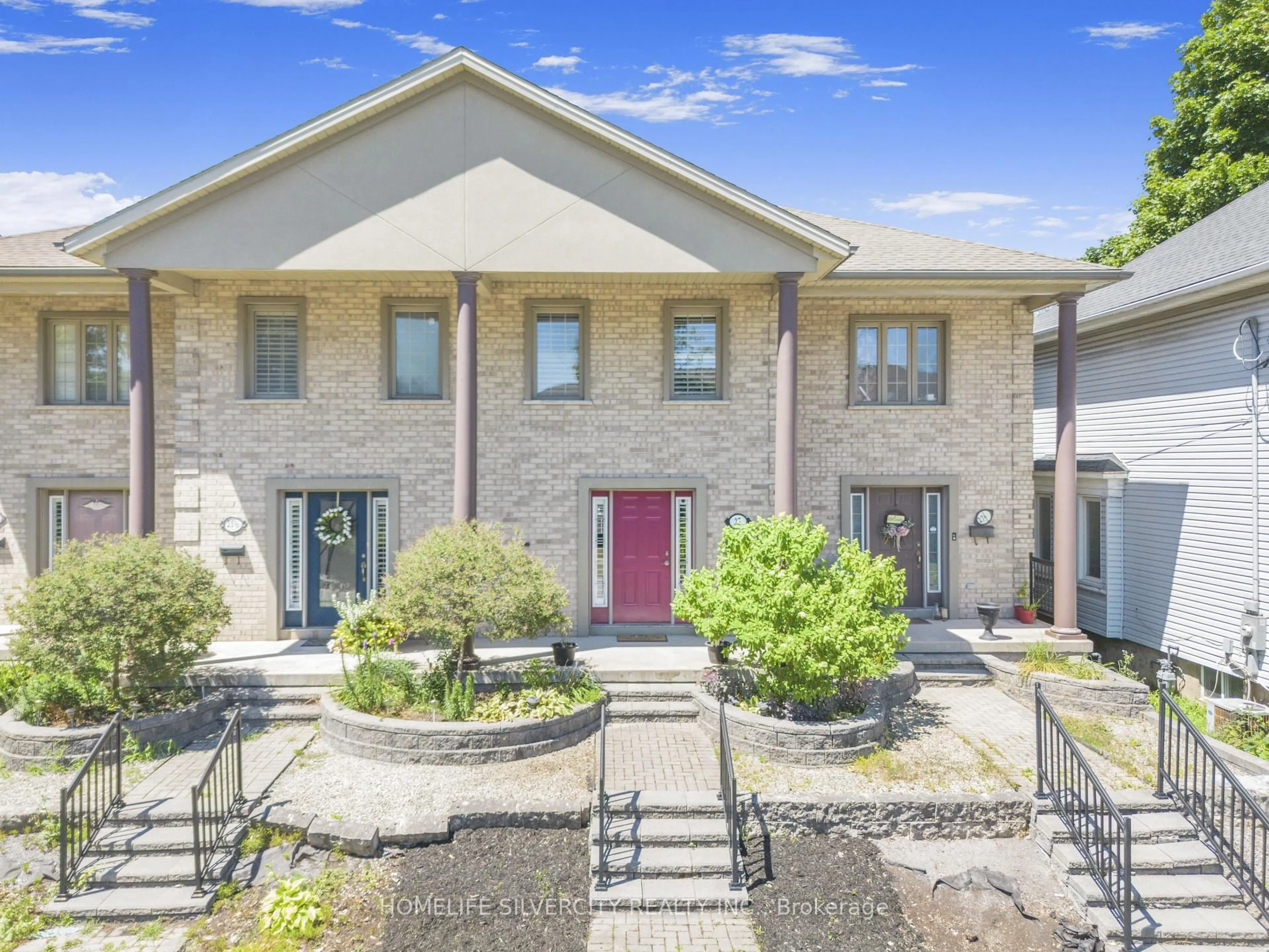 Home with brick exterior material, street for 27 Ormond St, Thorold Ontario L2V 1Y6