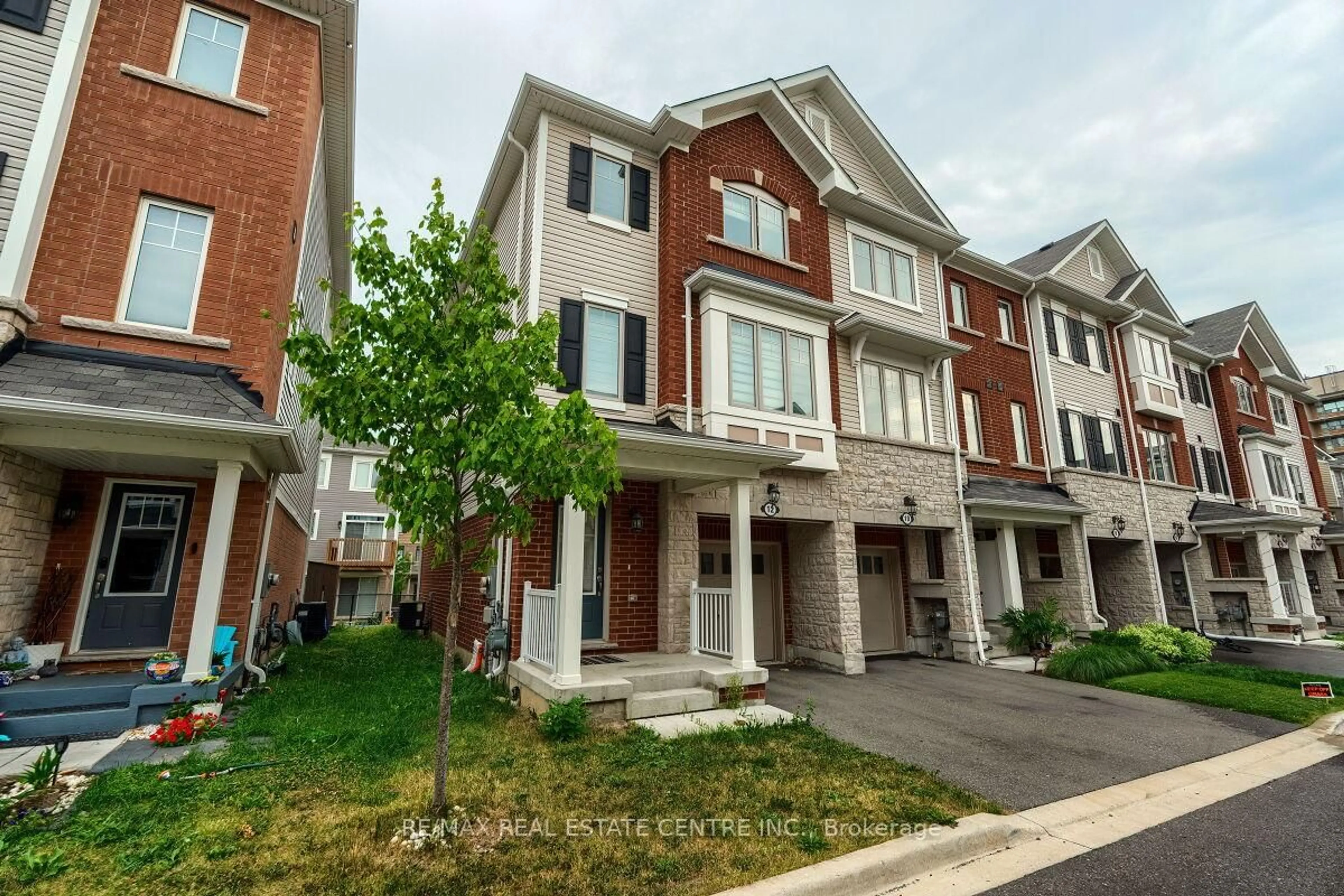 Unknown for 12 Rapids Lane, Hamilton Ontario L8K 0A3