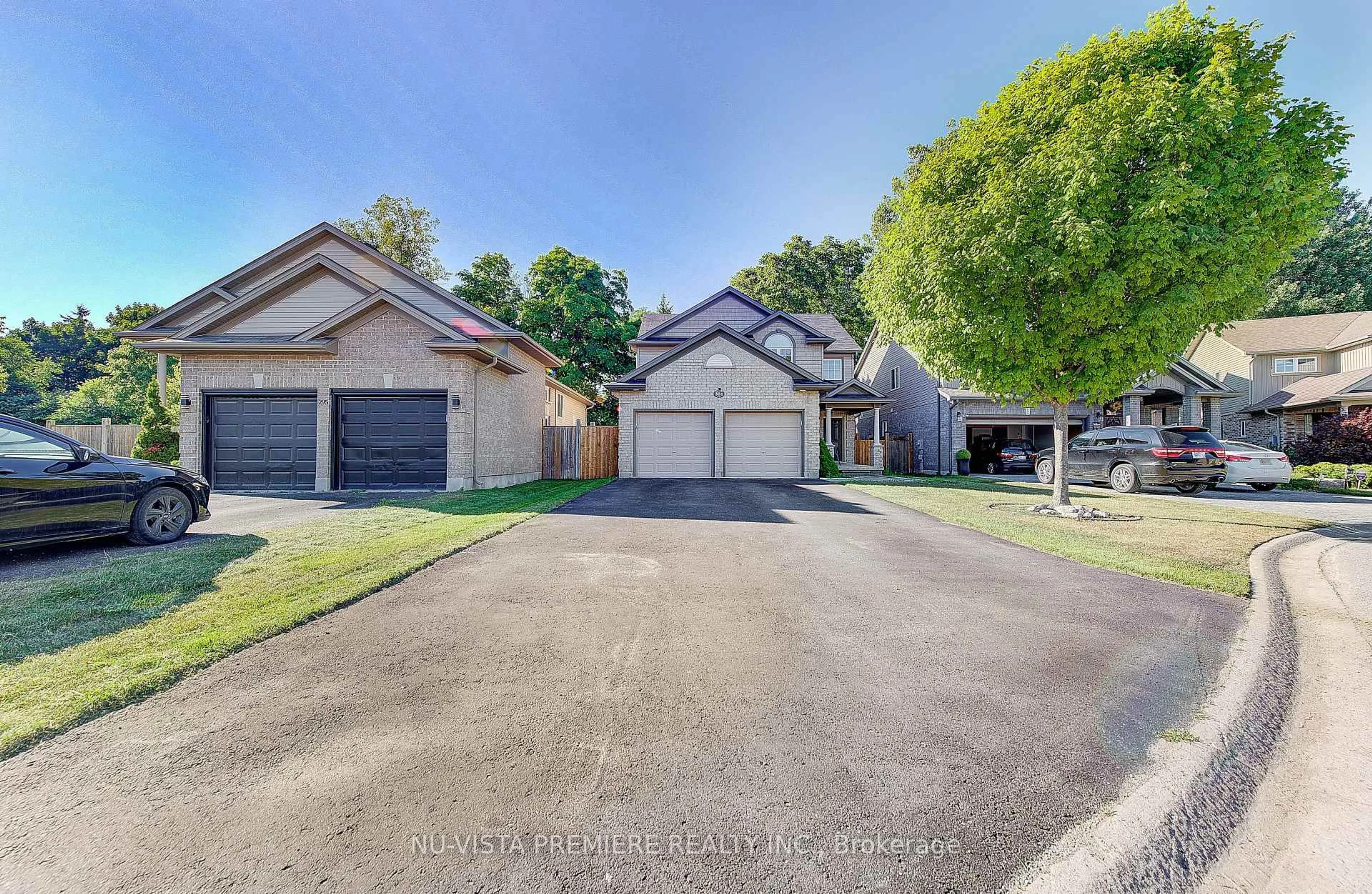 A pic from outside/outdoor area/front of a property/back of a property/a pic from drone, street for 301 Portrush Pl, London North Ontario N5X 0C2