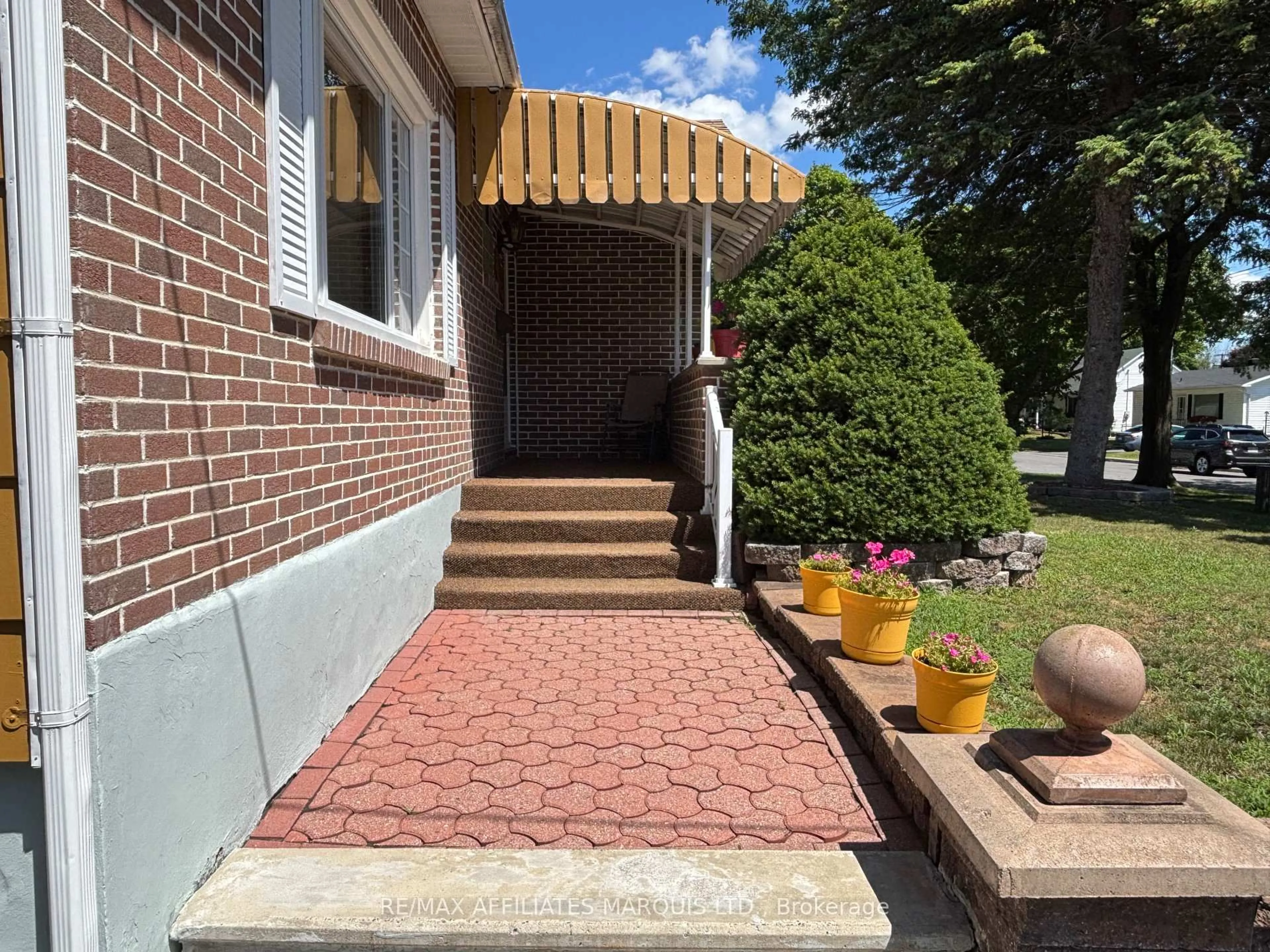 Home with brick exterior material, street for 1113 Osborne Ave, Cornwall Ontario K6J 1L1