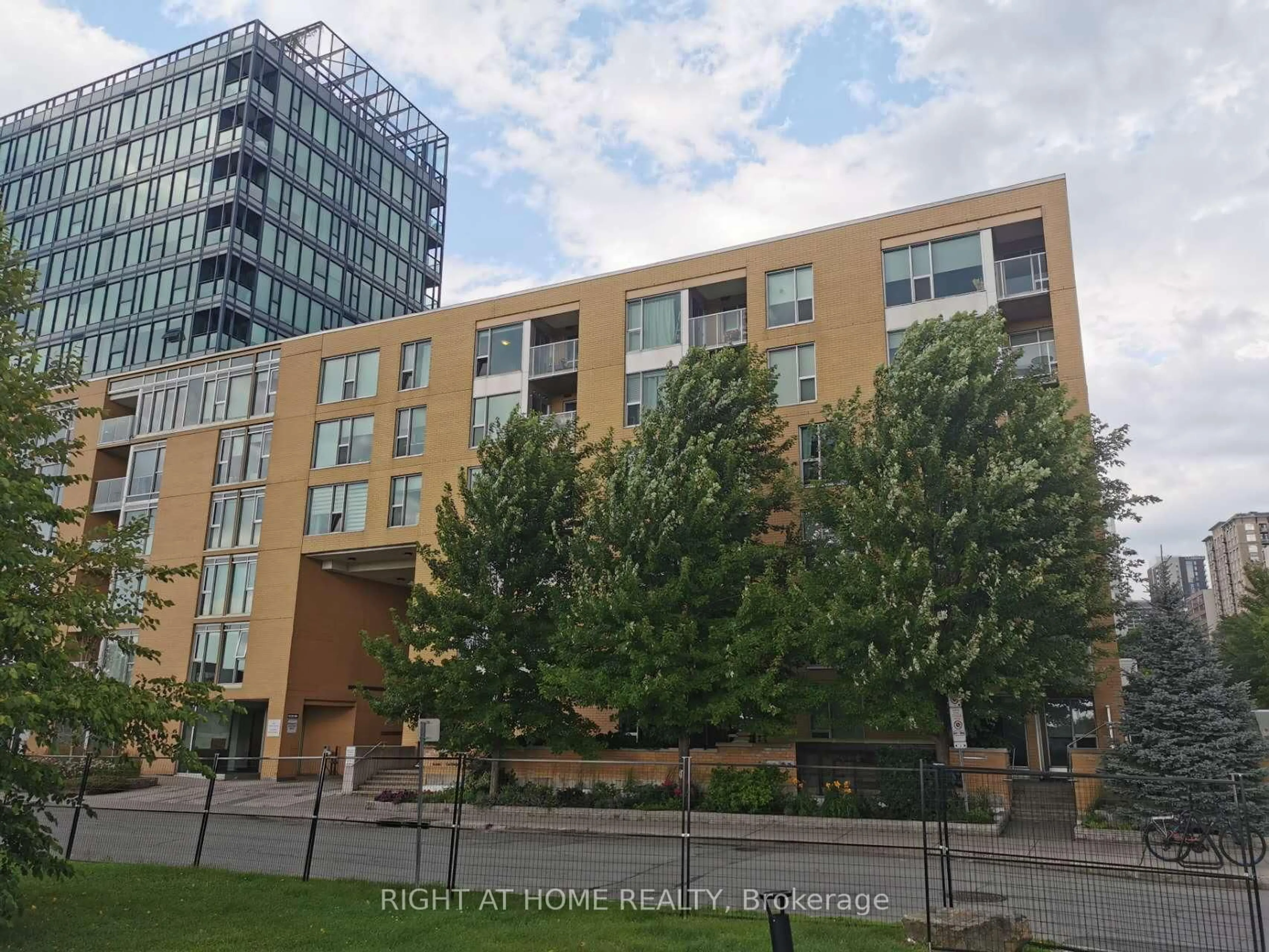 A pic from outside/outdoor area/front of a property/back of a property/a pic from drone, building for 250 Lett St #117, Ottawa Ontario K1N 5T4