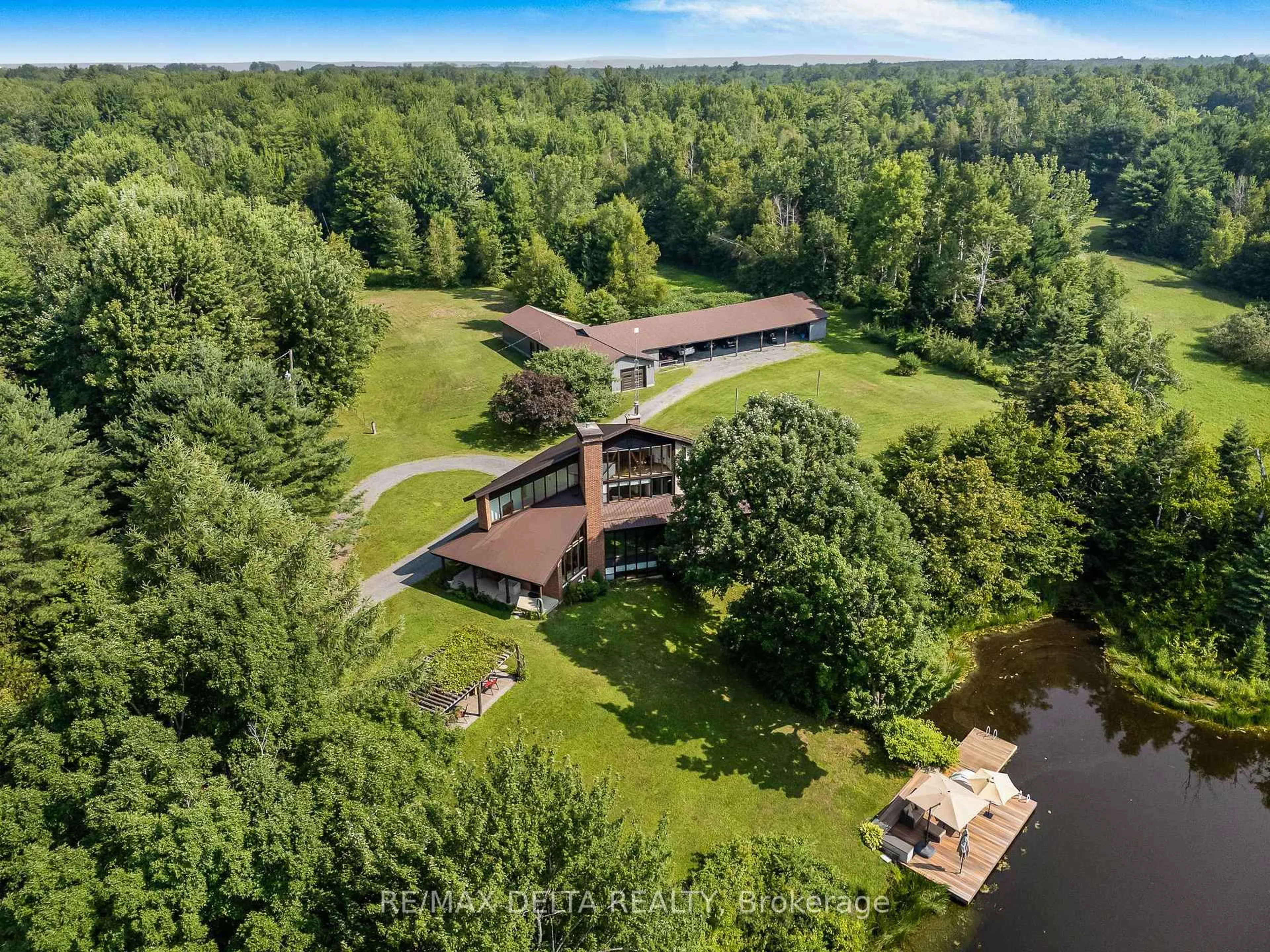 A pic from outside/outdoor area/front of a property/back of a property/a pic from drone, water/lake/river/ocean view for 1291 Concession 3 Rd, Alfred and Plantagenet Ontario K0B 1L0
