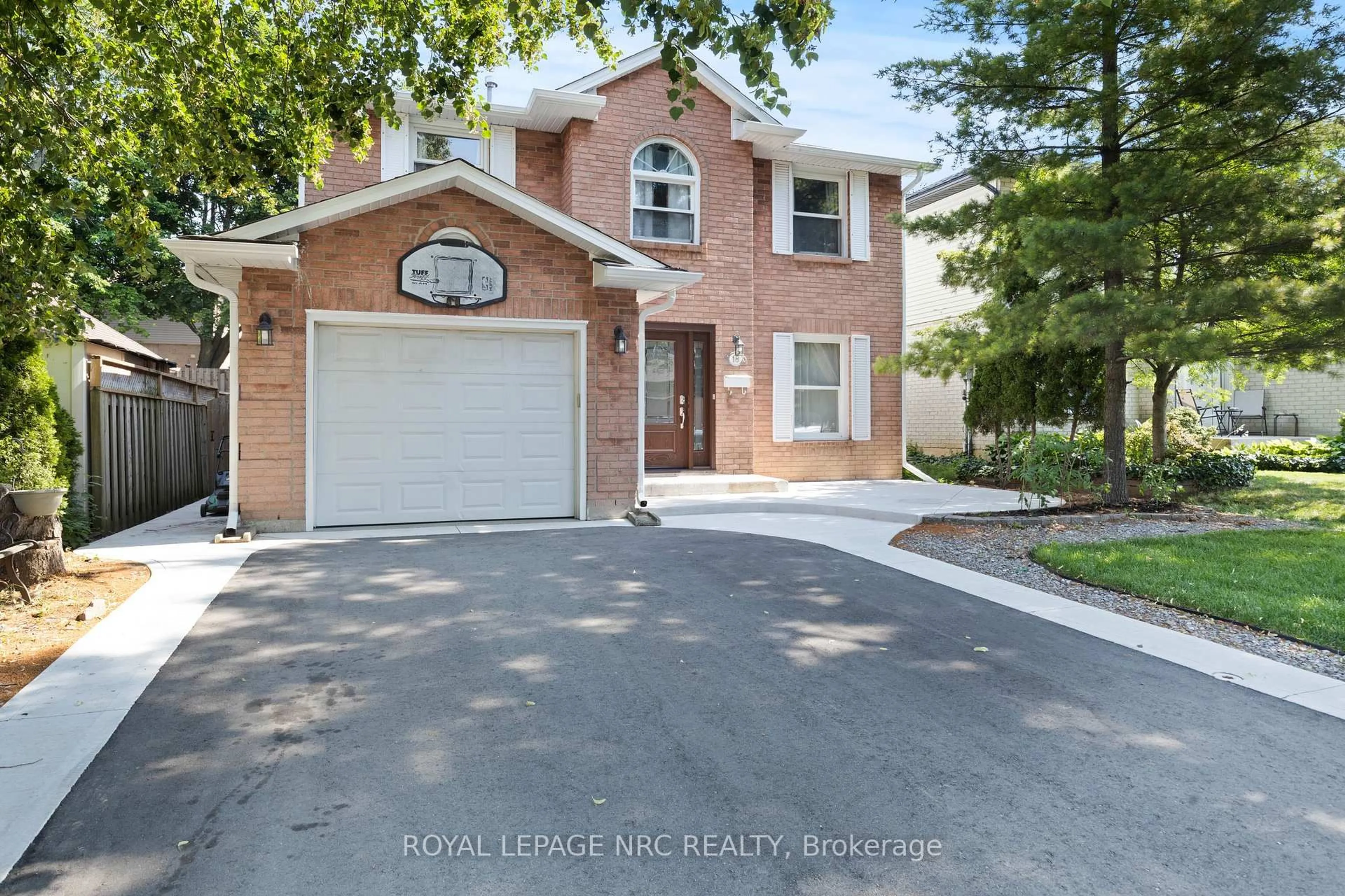 Home with brick exterior material, street for 18 Novoco Dr, Hamilton Ontario L9C 7E8