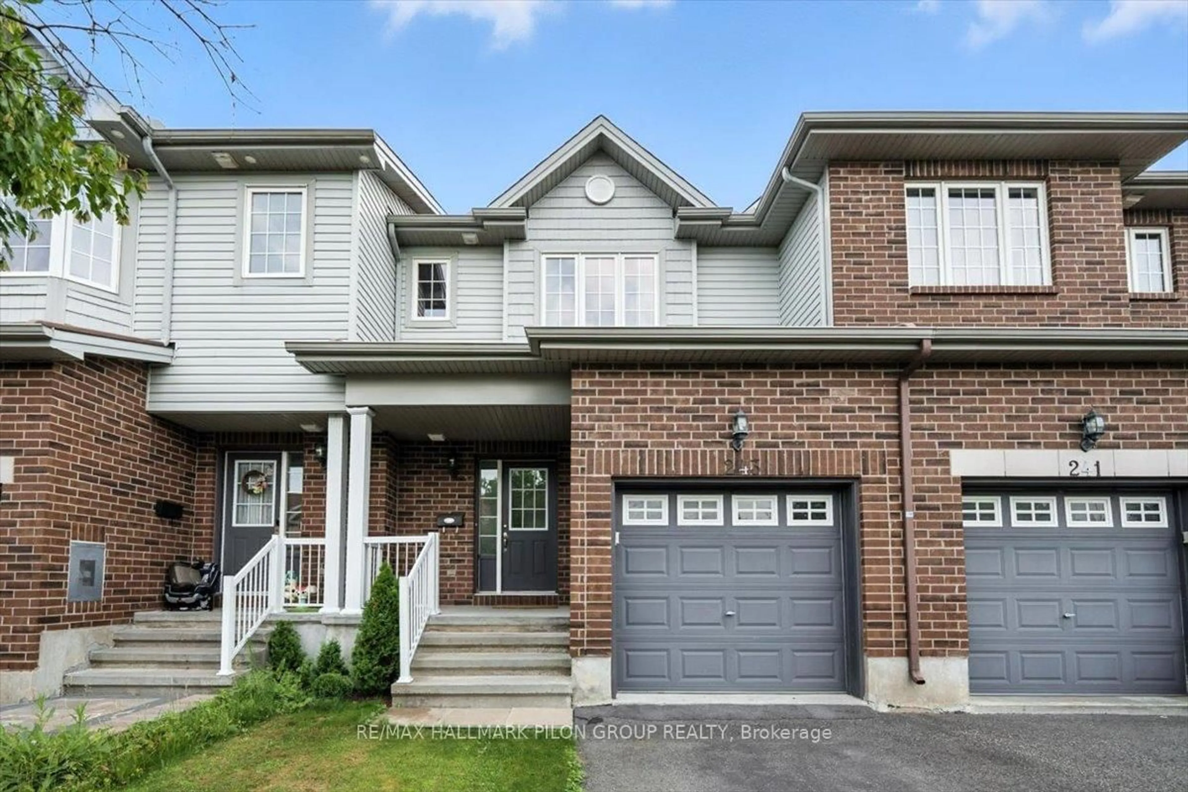 Home with brick exterior material, street for 243 Cityview Cres, Ottawa Ontario K4A 0T9