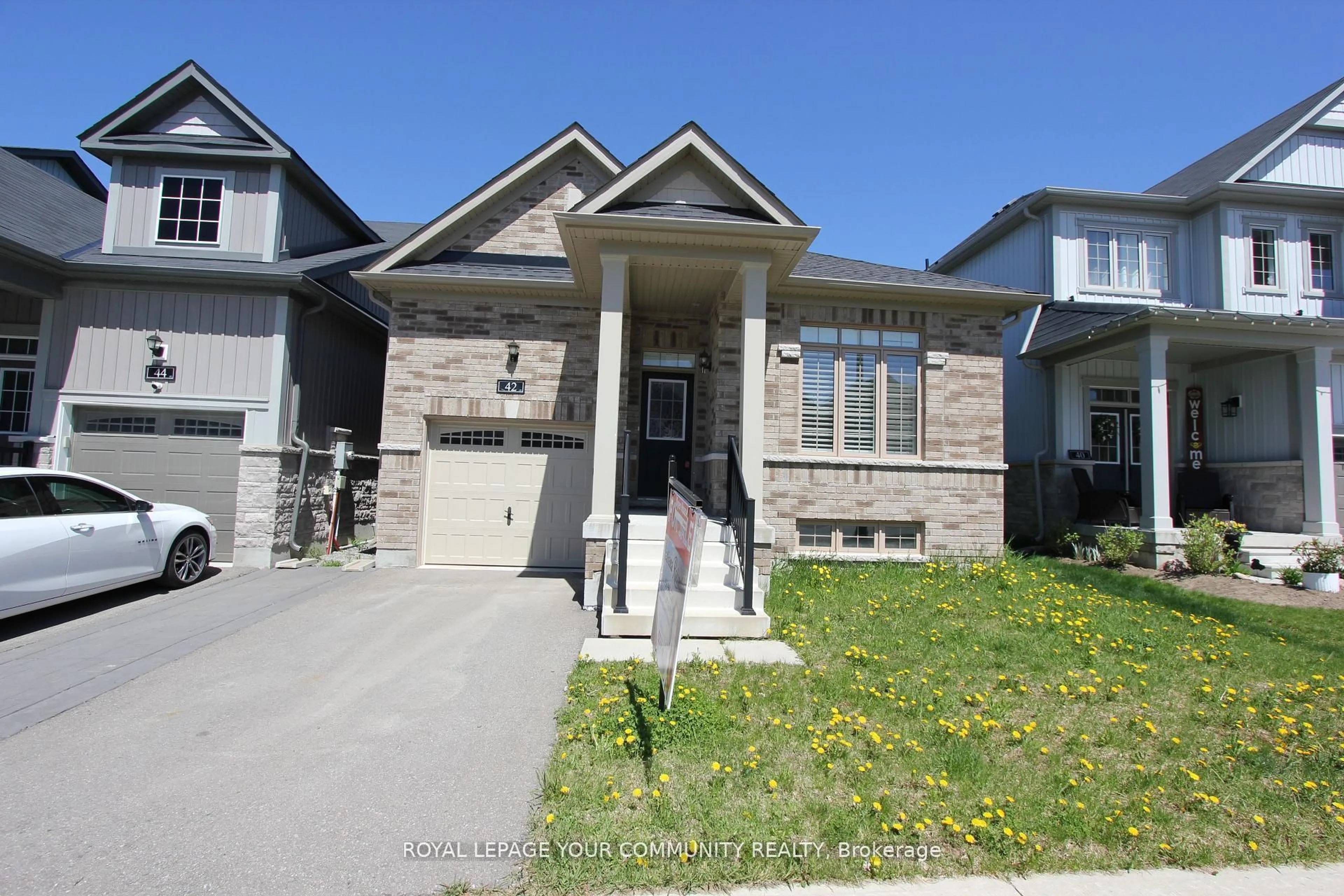 Home with brick exterior material, street for 42 Northhill Ave, Cavan Monaghan Ontario L4A 1G0