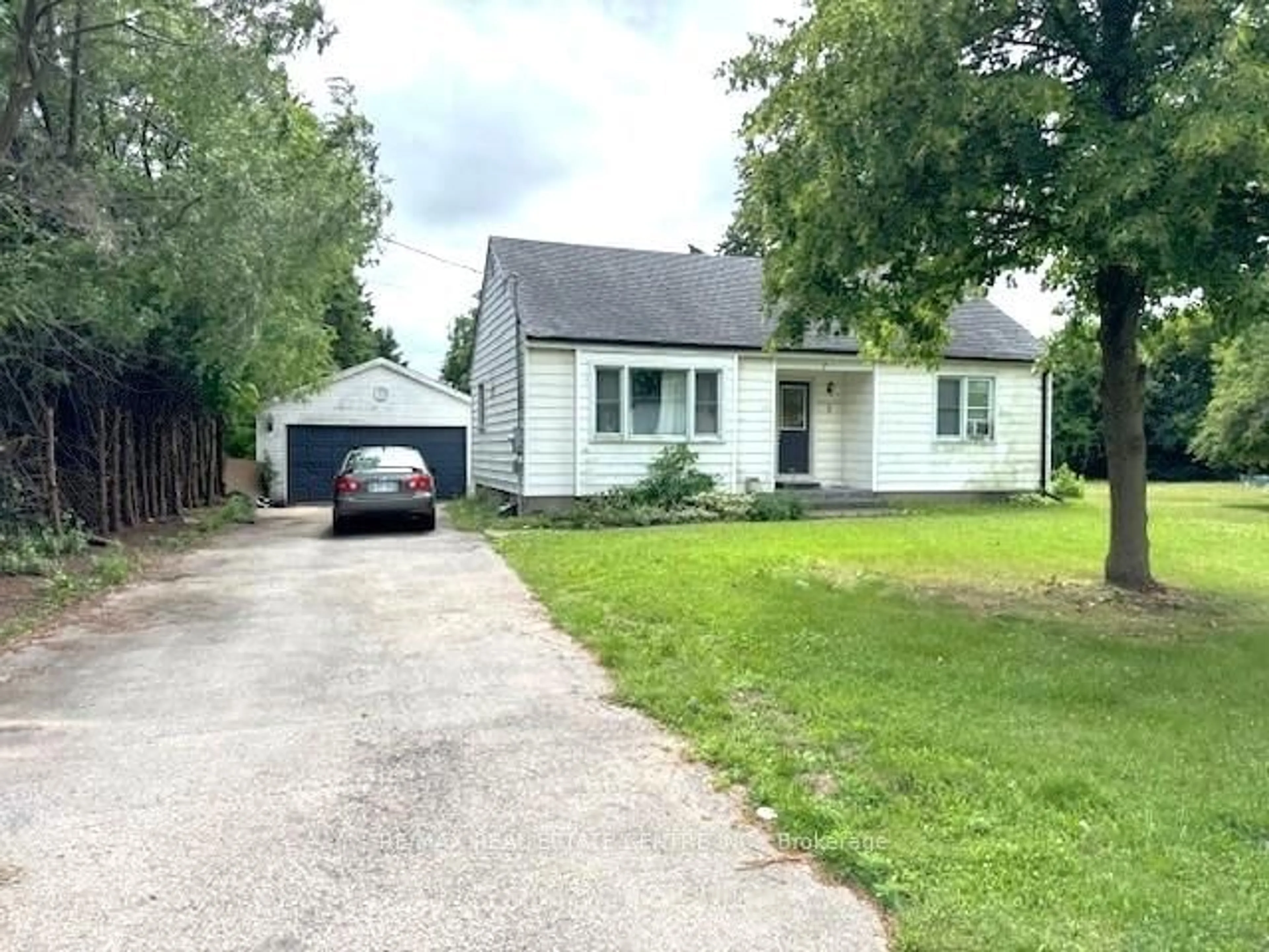 A pic from outside/outdoor area/front of a property/back of a property/a pic from drone, street for 7 Liberty Dr, Cambridge Ontario N1R 5N4