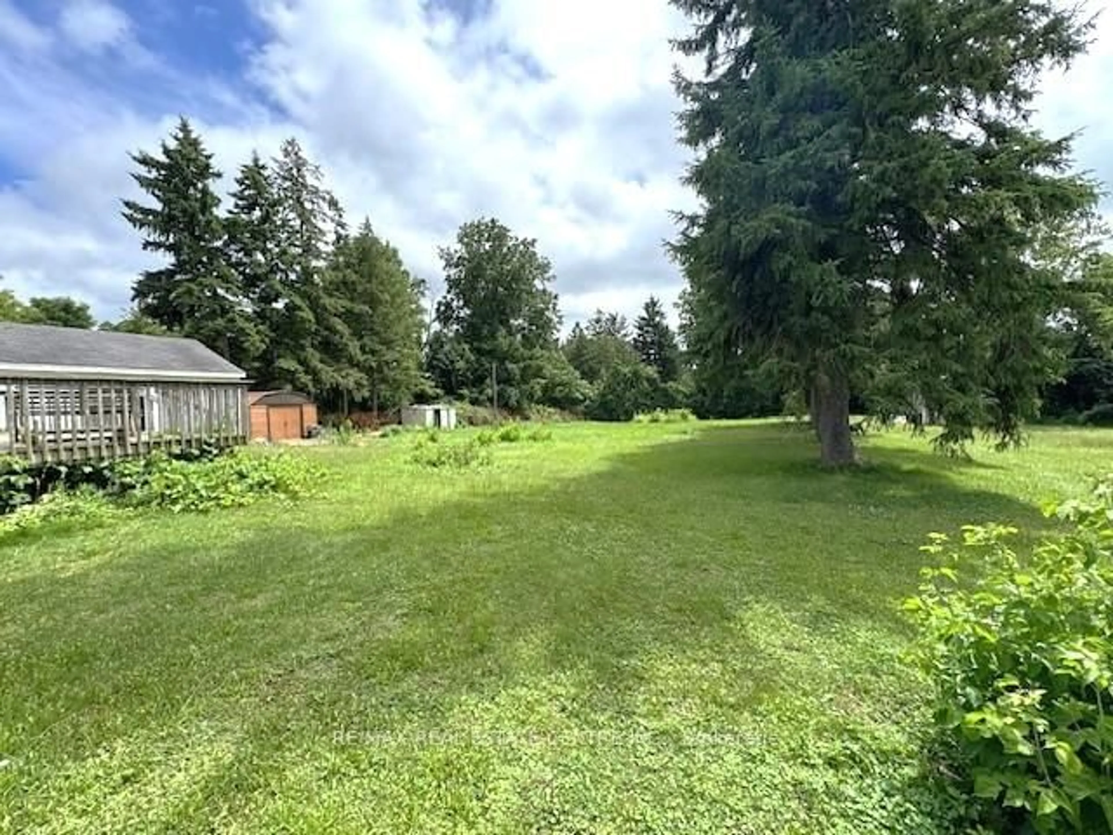 Unknown for 7 Liberty Dr, Cambridge Ontario N1R 5N4