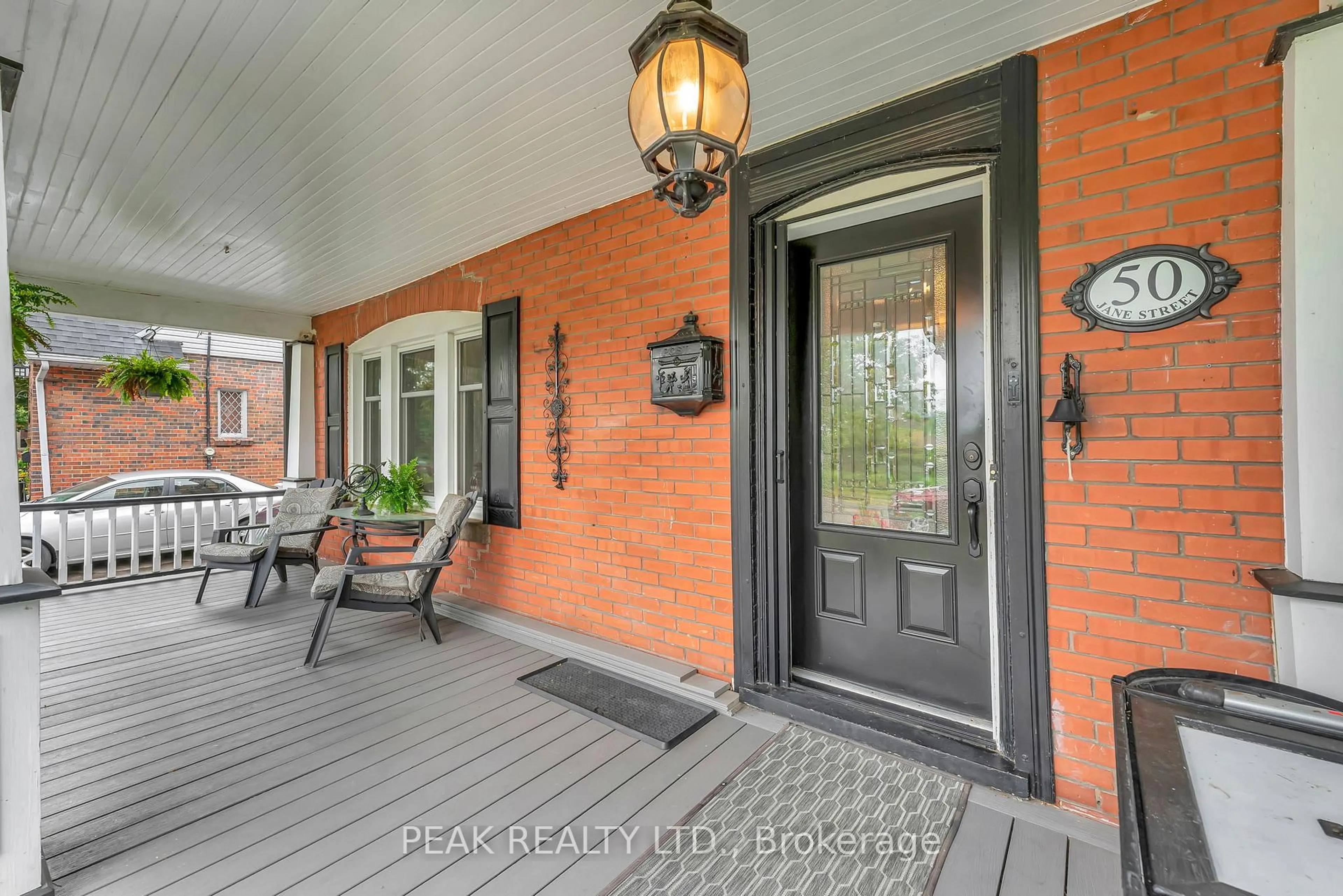 Indoor entryway for 50 Jane St, Brant Ontario N3L 2X9