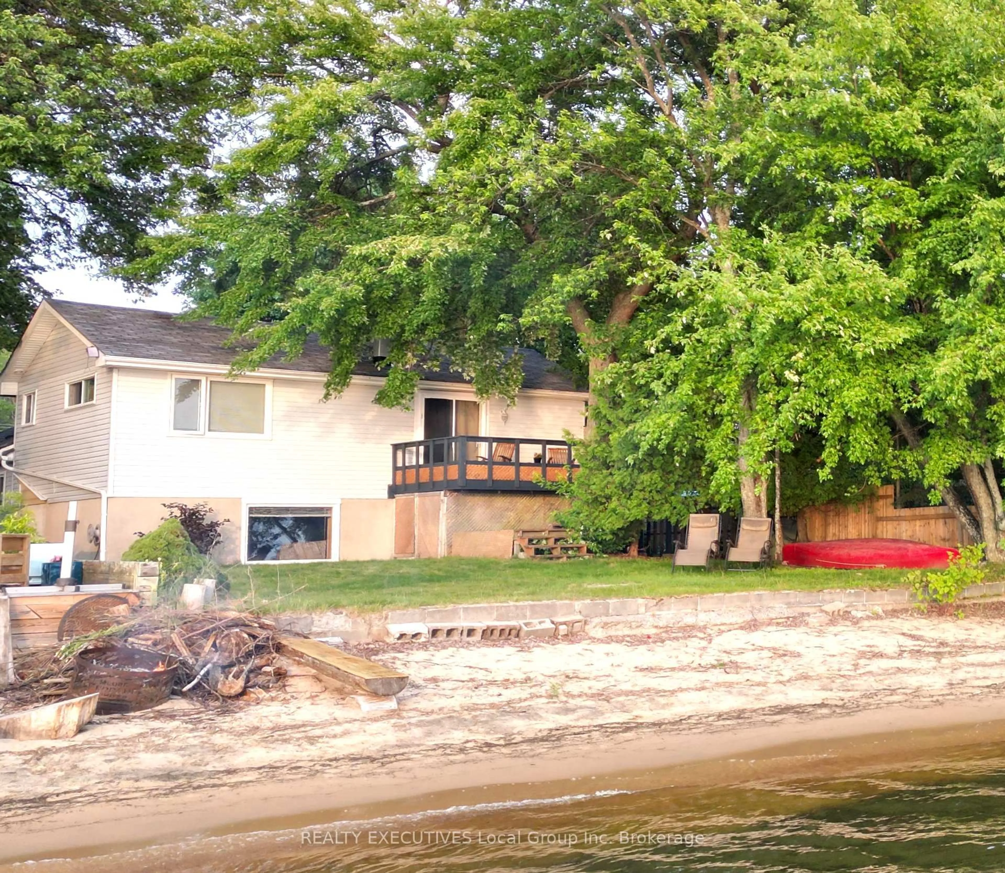 A pic from outside/outdoor area/front of a property/back of a property/a pic from drone, water/lake/river/ocean view for 477 Lakeshore Dr, North Bay Ontario P1A 2E2