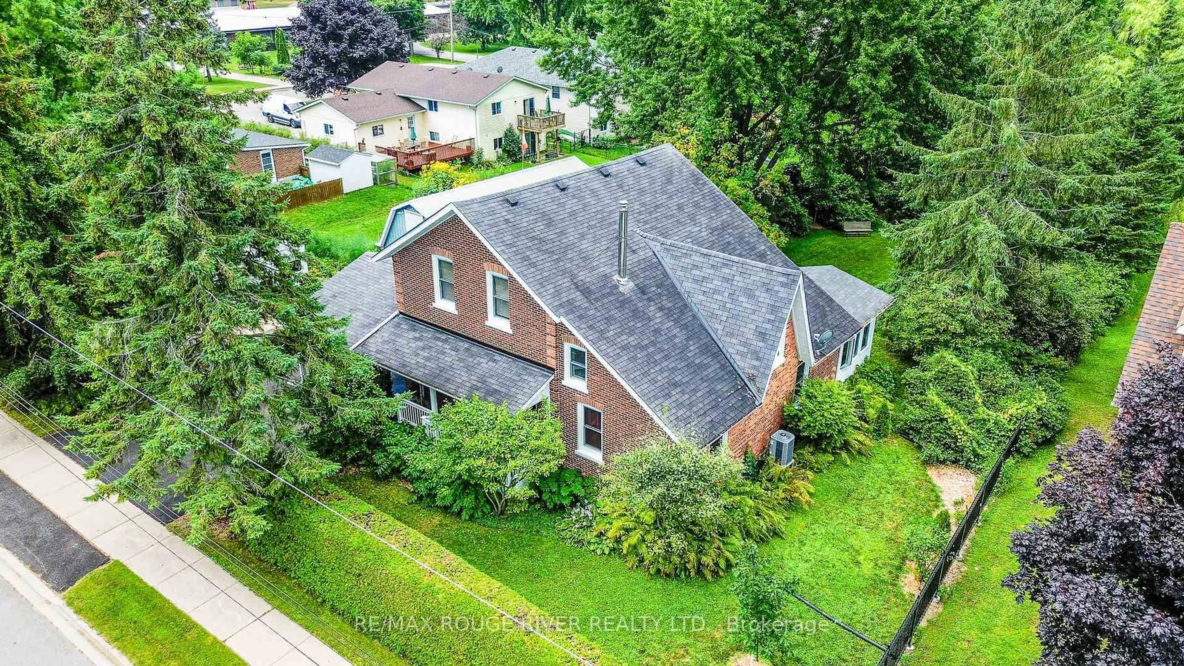 A pic from outside/outdoor area/front of a property/back of a property/a pic from drone, street for 20 KENSINGTON St, Cramahe Ontario K0K 1S0