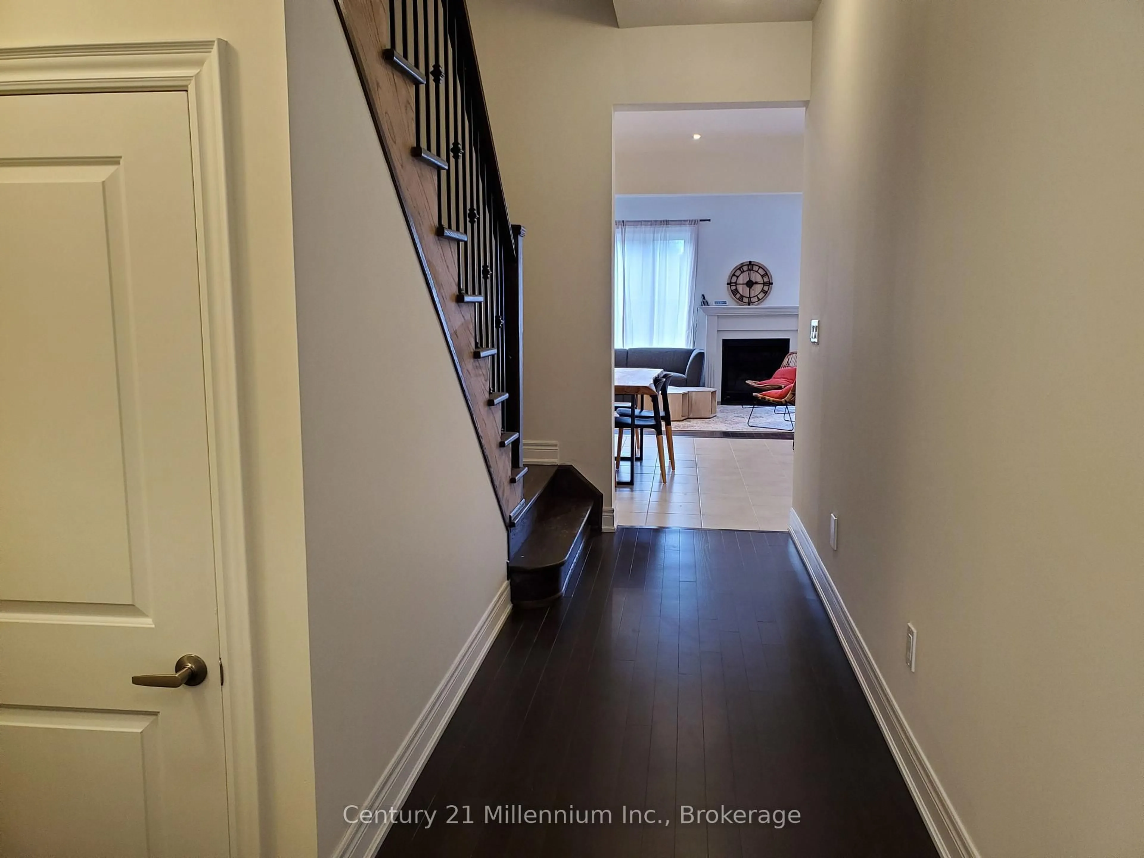 Indoor entryway for 171 SNOWBRIDGE Way #31, Blue Mountains Ontario L9Y 0V1