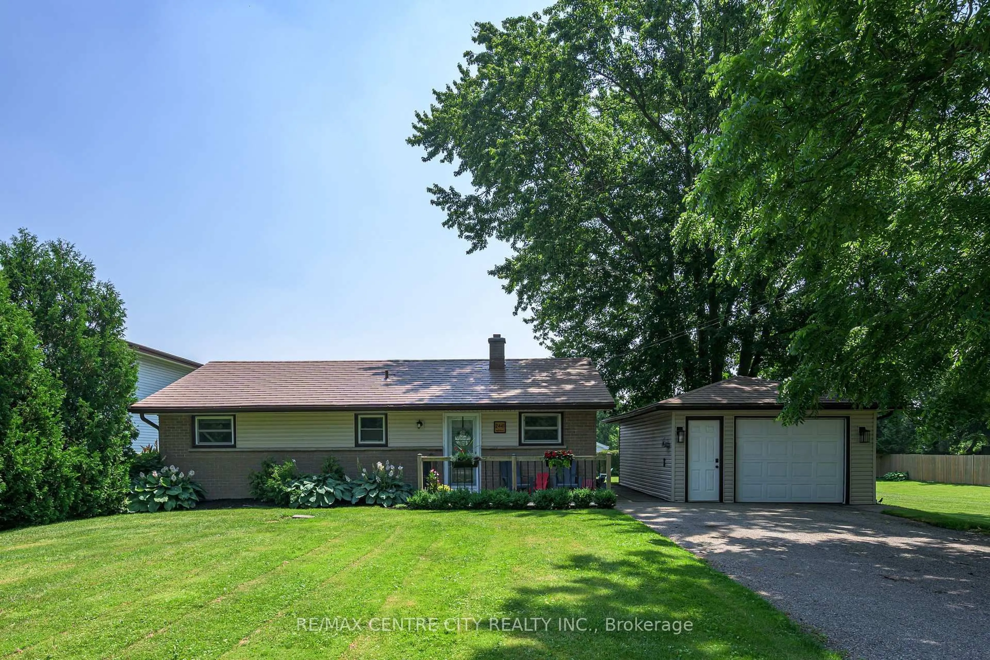 A pic from outside/outdoor area/front of a property/back of a property/a pic from drone, street for 2441 HAMILTON Rd, Thames Centre Ontario N0L 1G5