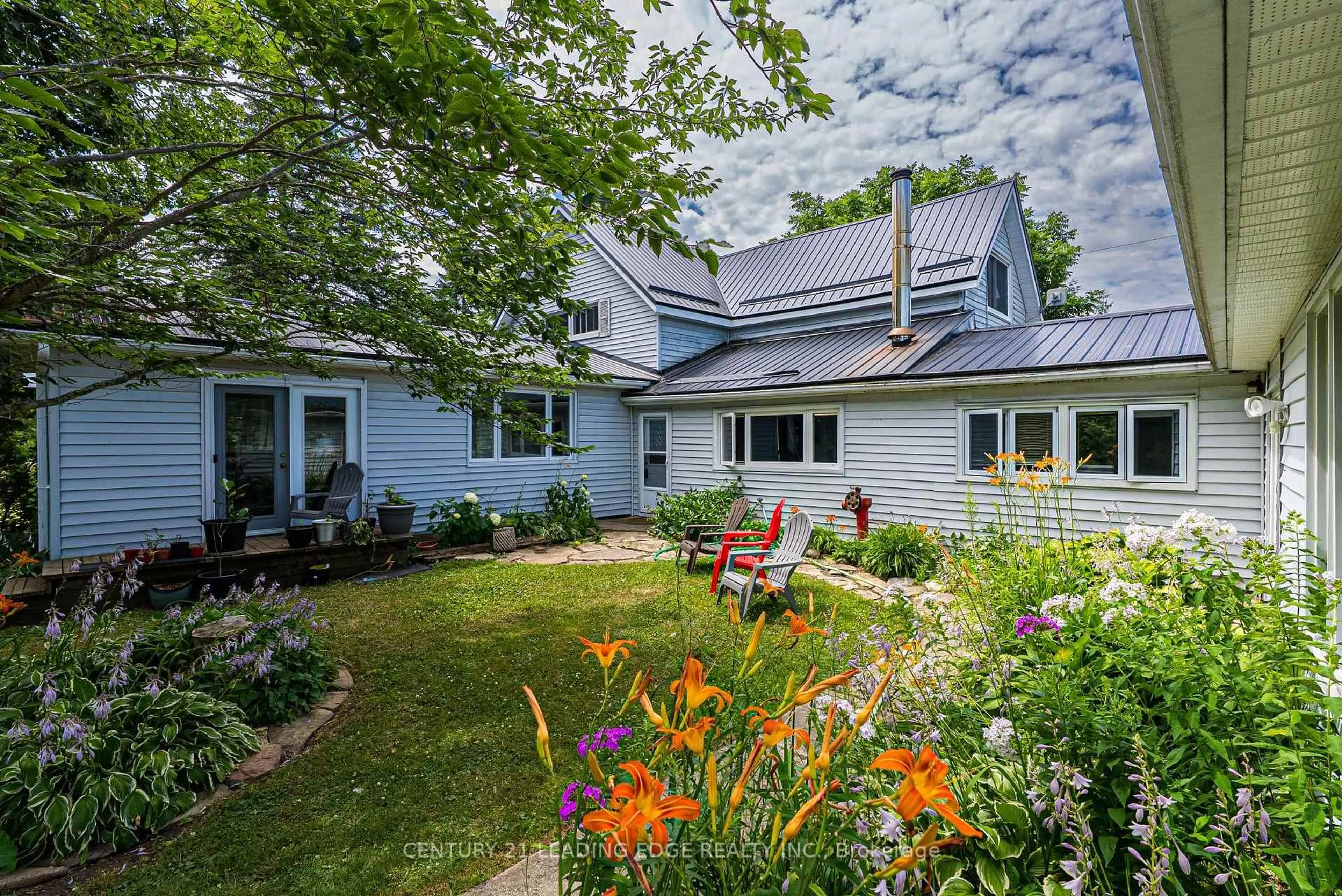 Patio, unknown for 4077 Monck Rd, Kawartha Lakes Ontario K0M 1K0
