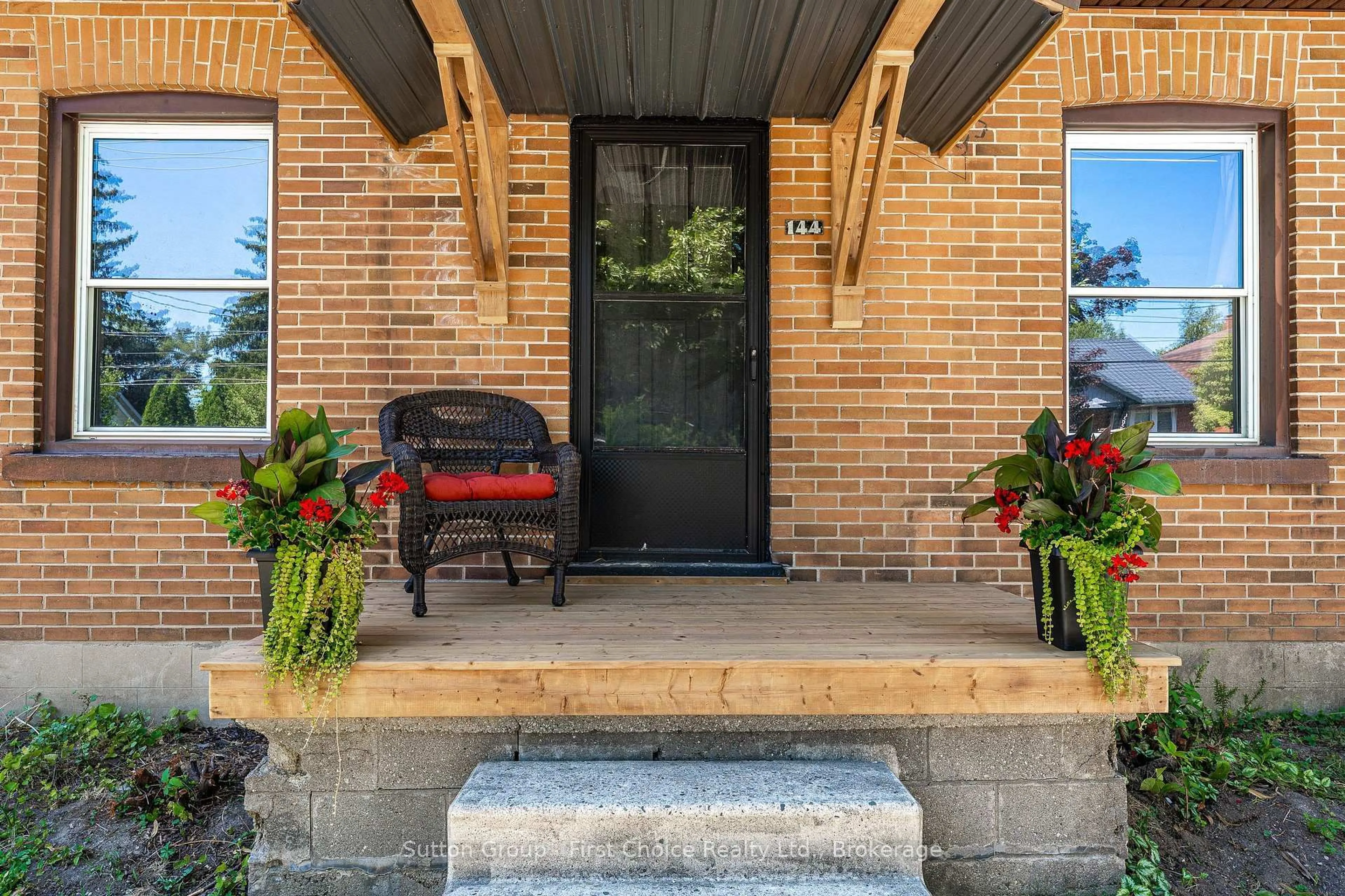 Unknown for 144 Romeo St, Stratford Ontario N5A 4S9
