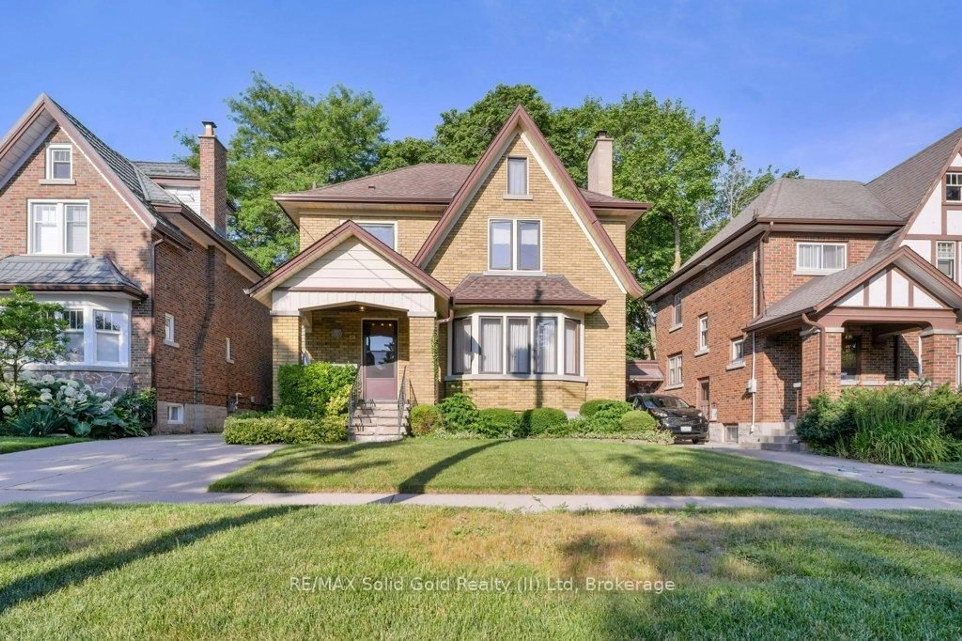 Home with brick exterior material, street for 181 Lydia St, Kitchener Ontario N2H 1V9