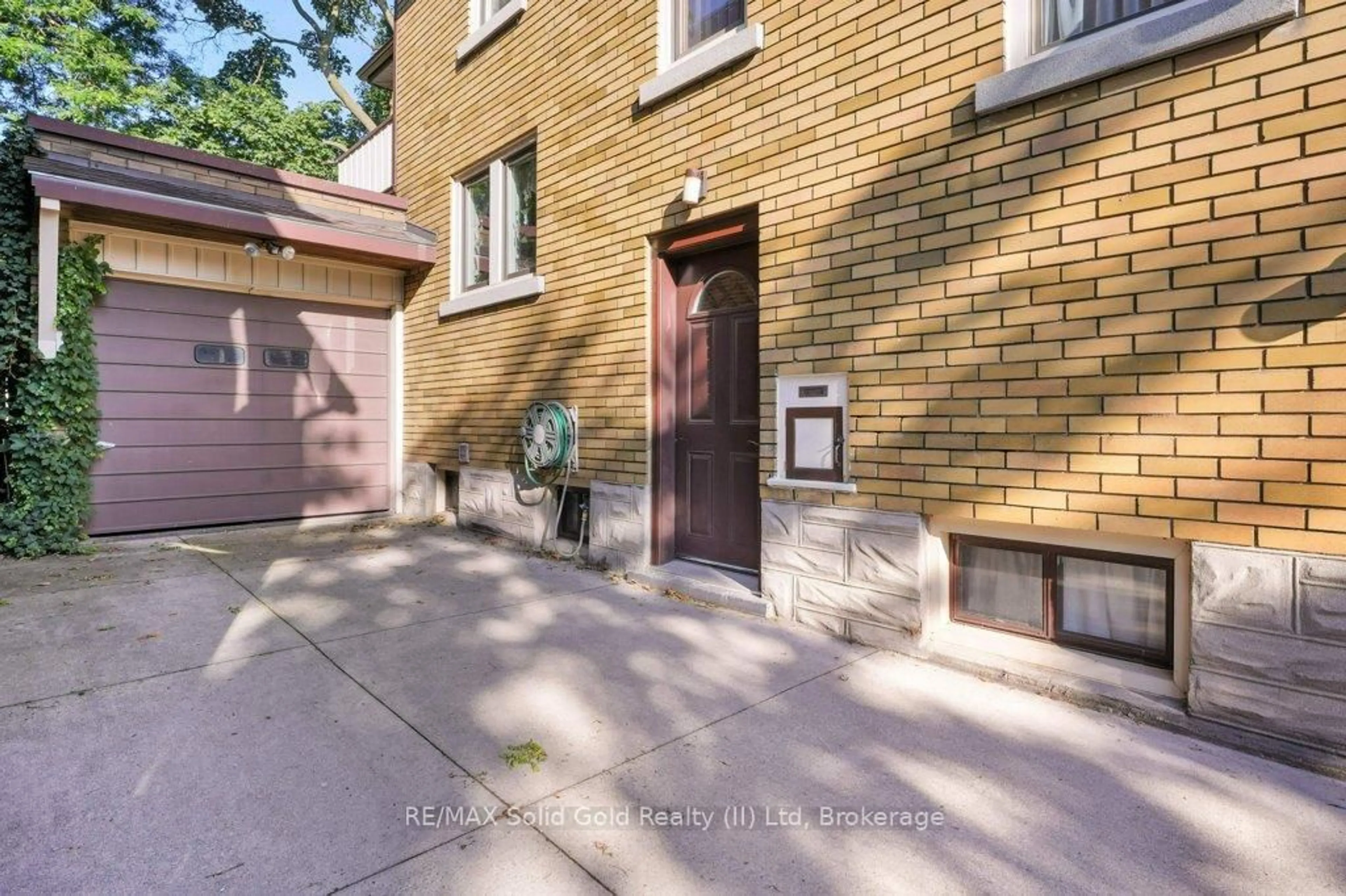 Unknown for 181 Lydia St, Kitchener Ontario N2H 1V9