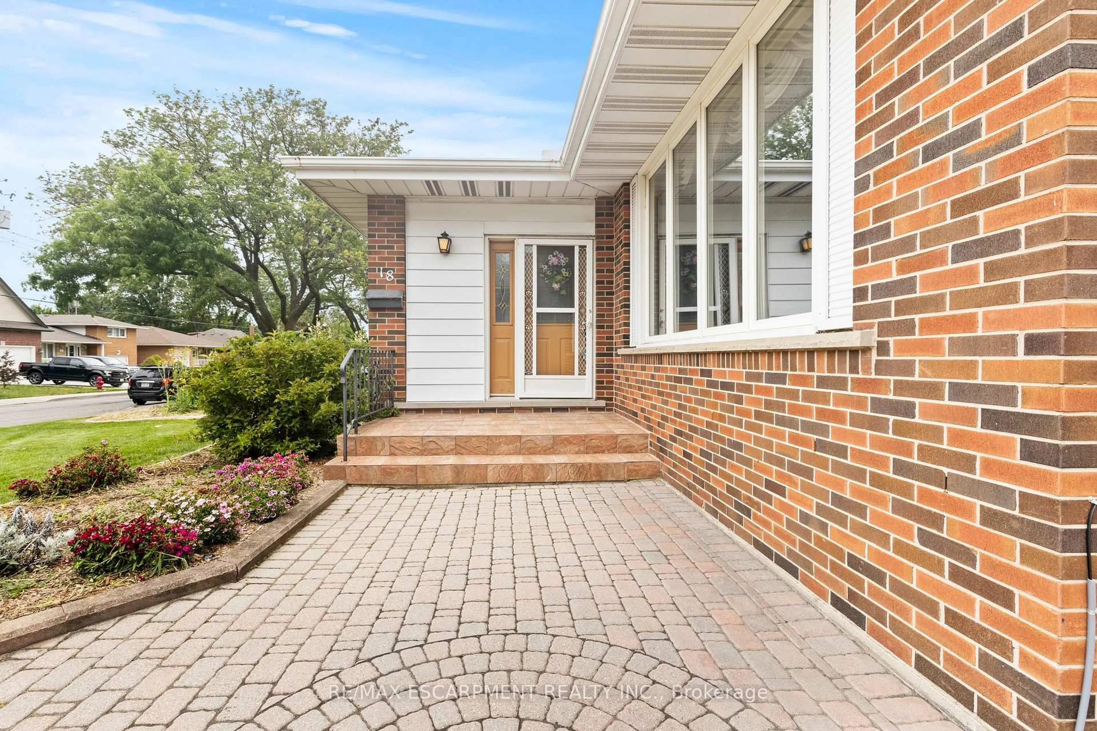 Home with brick exterior material, street for 18 Owen Pl, Hamilton Ontario L8G 2H2