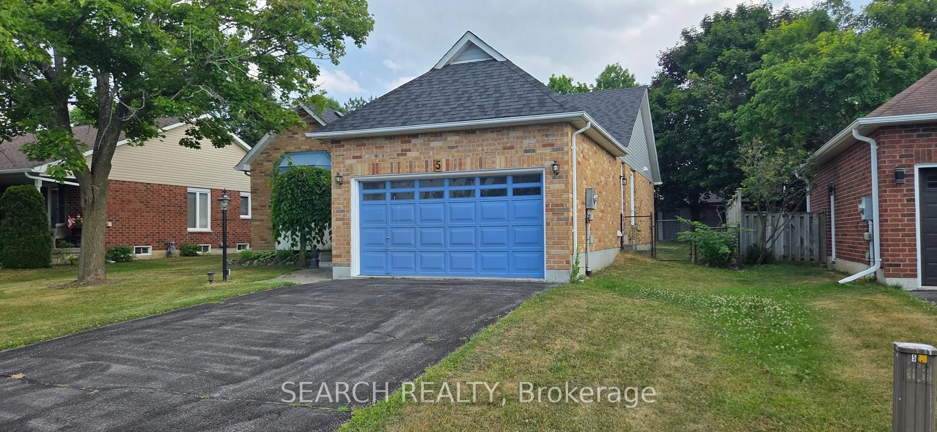 Home with brick exterior material, street for 5 Langton Pl, Kawartha Lakes Ontario K9V 6G9