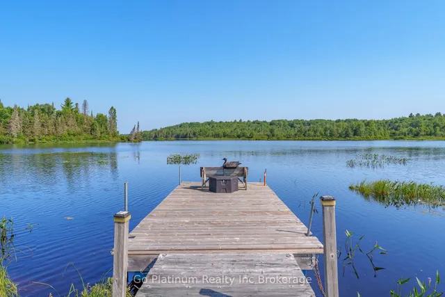 889 Sand Hill Rd, Joly 5