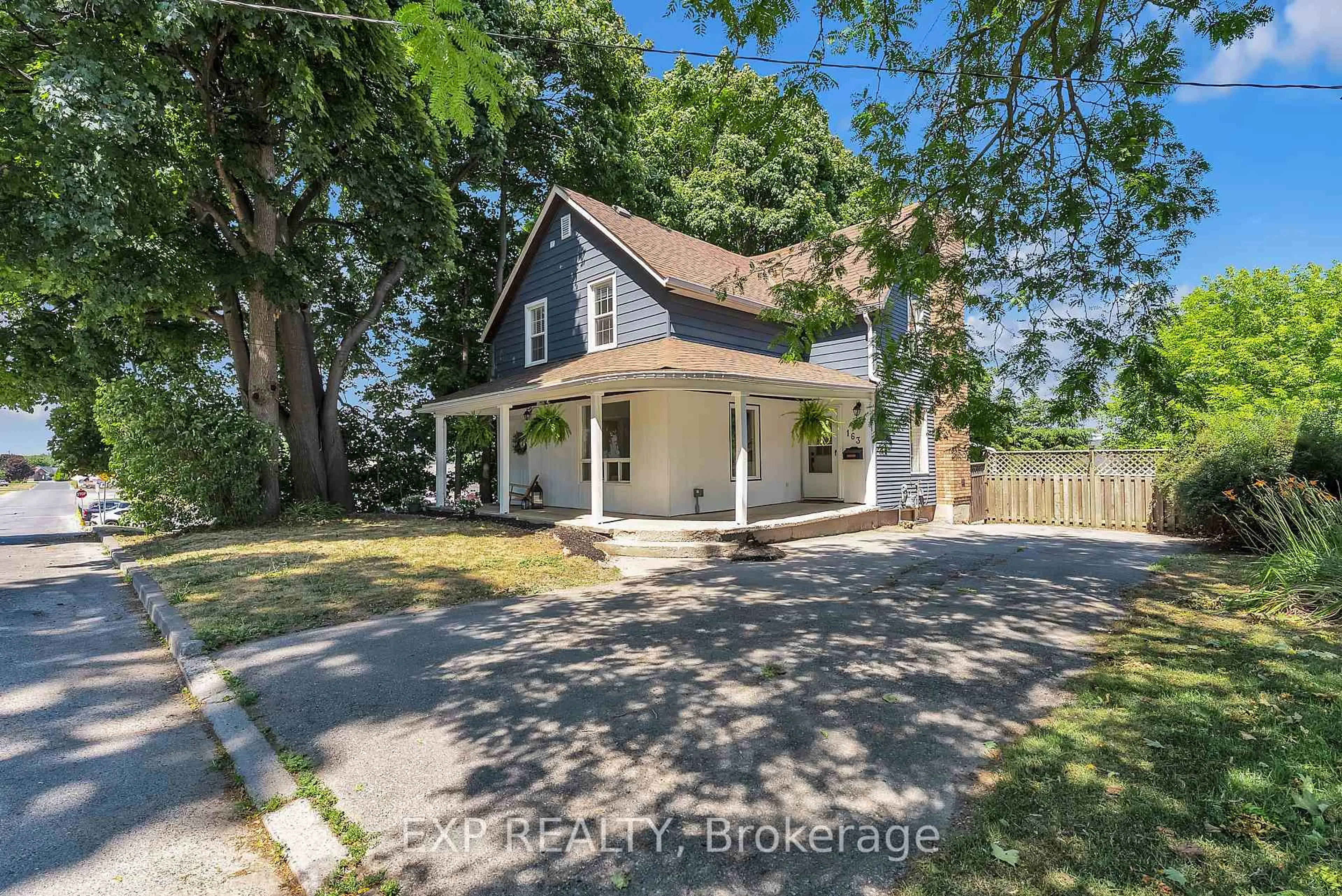 A pic from outside/outdoor area/front of a property/back of a property/a pic from drone, street for 163 Queen St, Quinte West Ontario K8V 4Y5