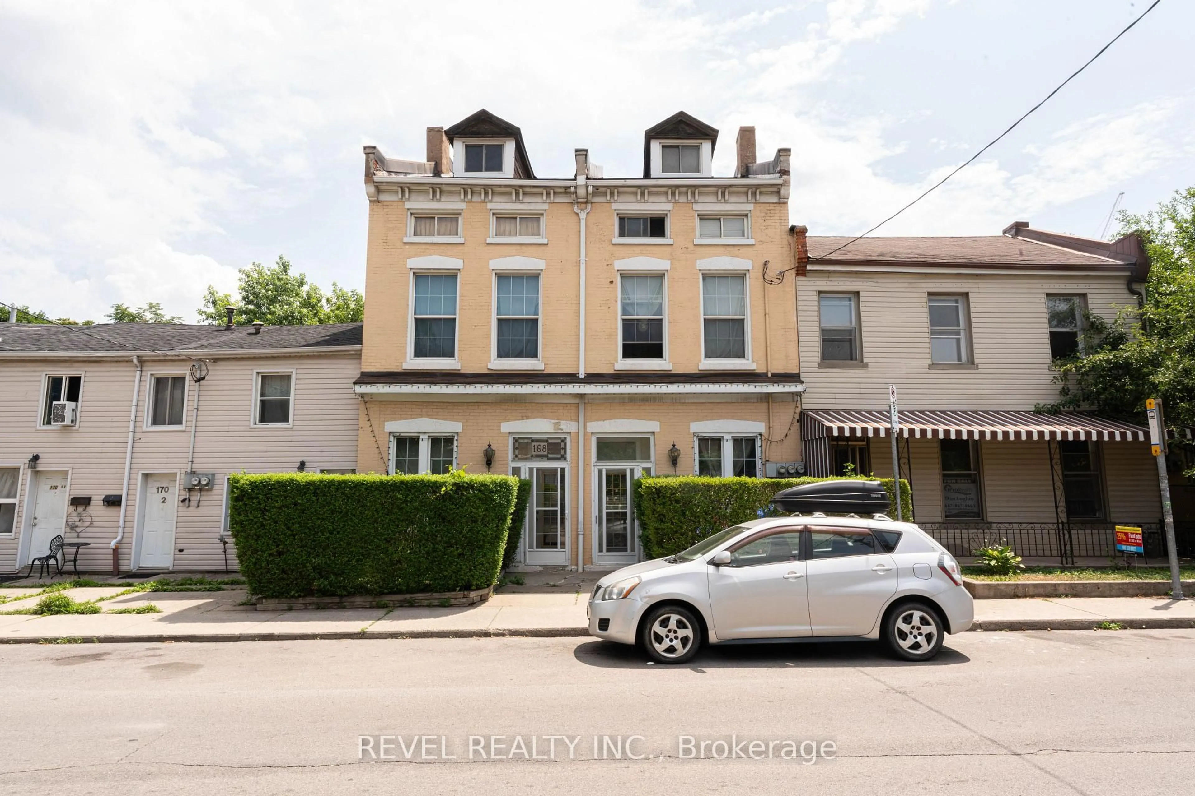 Unknown for 168 Macnab St, Hamilton Ontario L8R 2M4