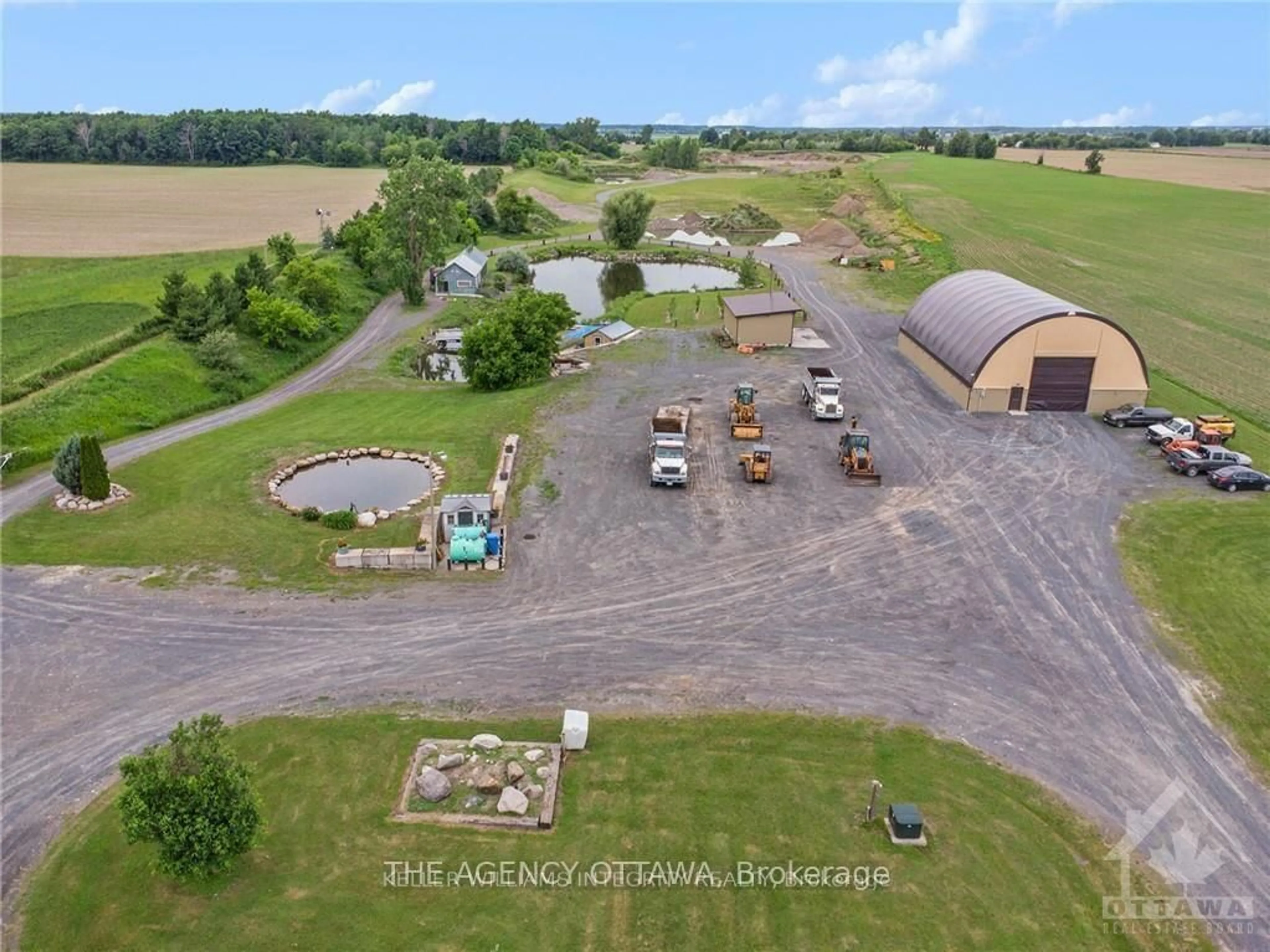 A pic from outside/outdoor area/front of a property/back of a property/a pic from drone, unknown for 13243 THOMPSON Rd, North Dundas Ontario K0C 2K0
