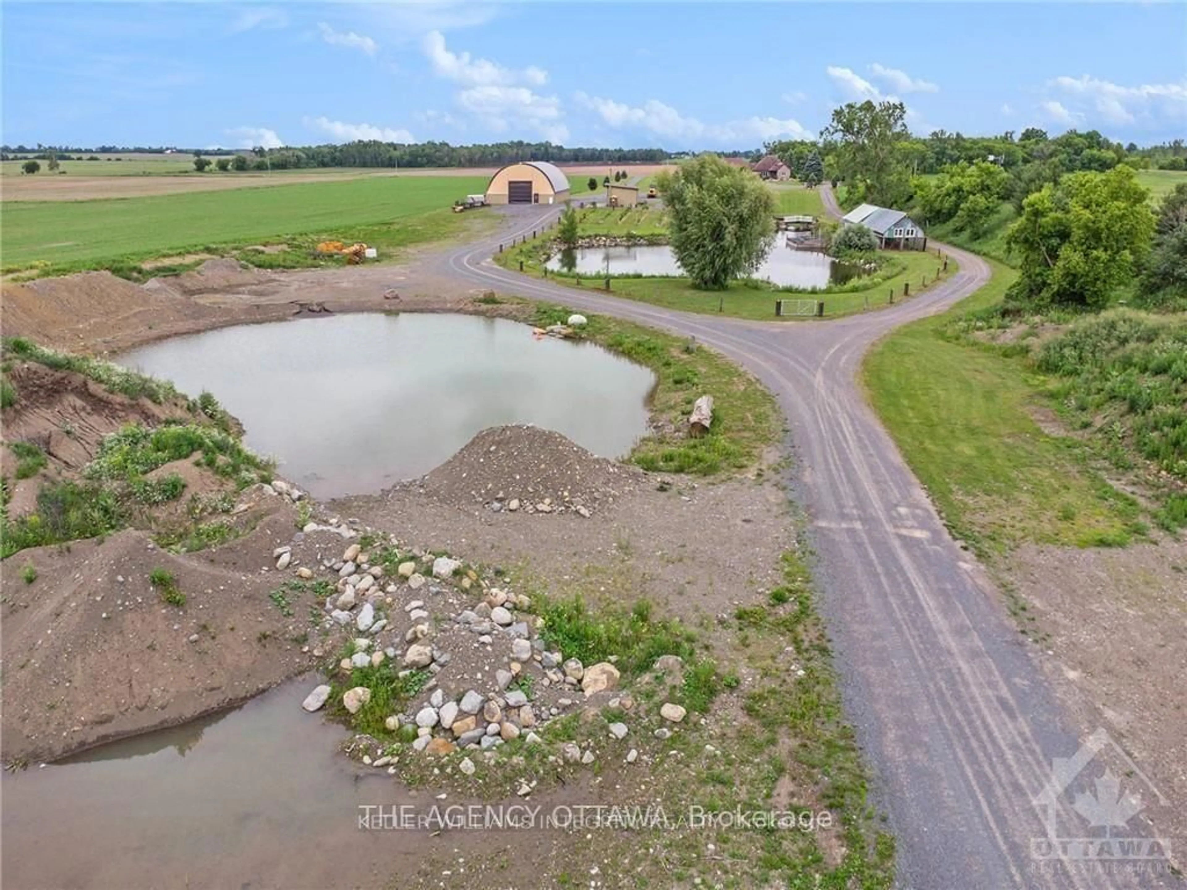 A pic from outside/outdoor area/front of a property/back of a property/a pic from drone, water/lake/river/ocean view for 13243 THOMPSON Rd, North Dundas Ontario K0C 2K0