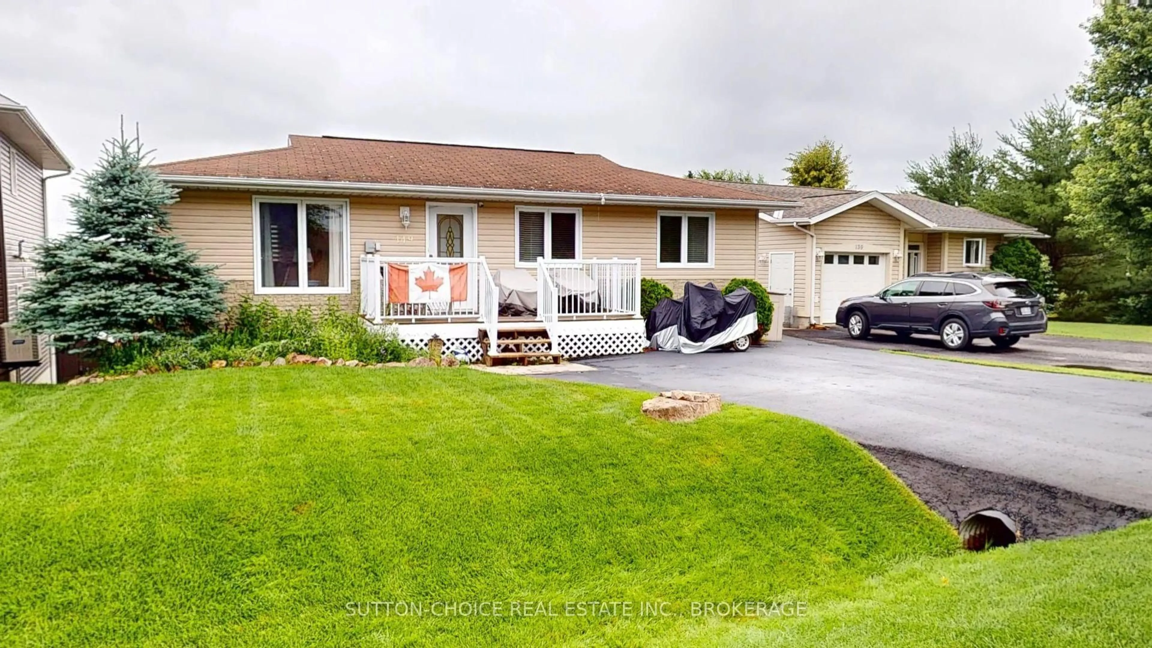 A pic from outside/outdoor area/front of a property/back of a property/a pic from drone, street for 149 Pleasantview Pl, Callander Ontario P0H 1H0