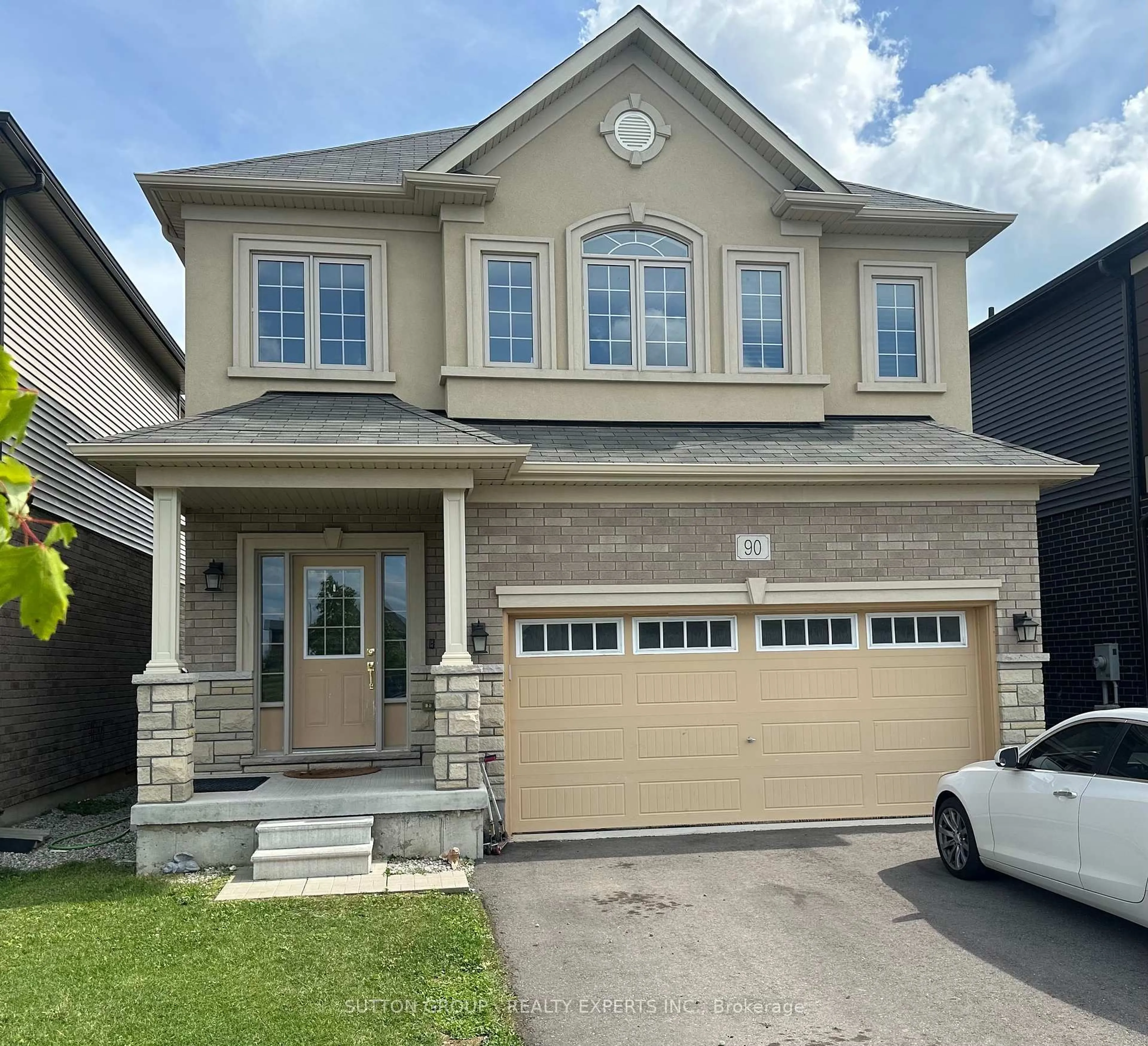 Home with vinyl exterior material, street for 90 Scenic Ridge Gate, Brant Ontario N3L 0K2