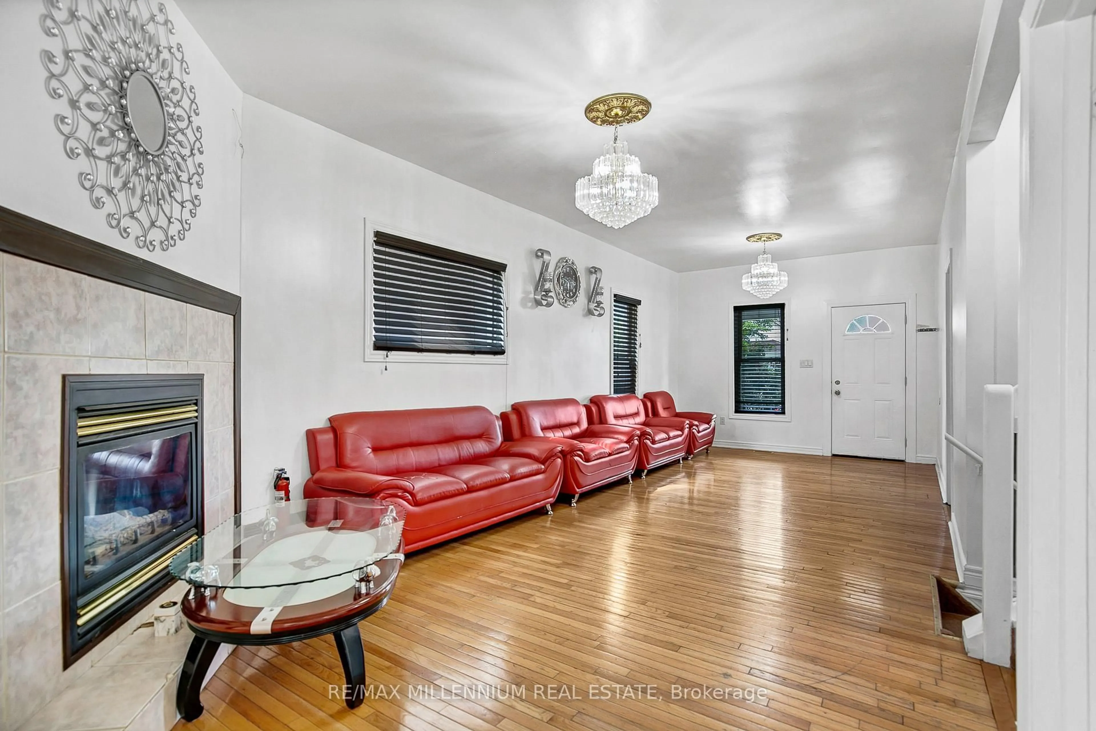 Living room with furniture, unknown for 1725 Highland Ave, Windsor Ontario N8X 3R9
