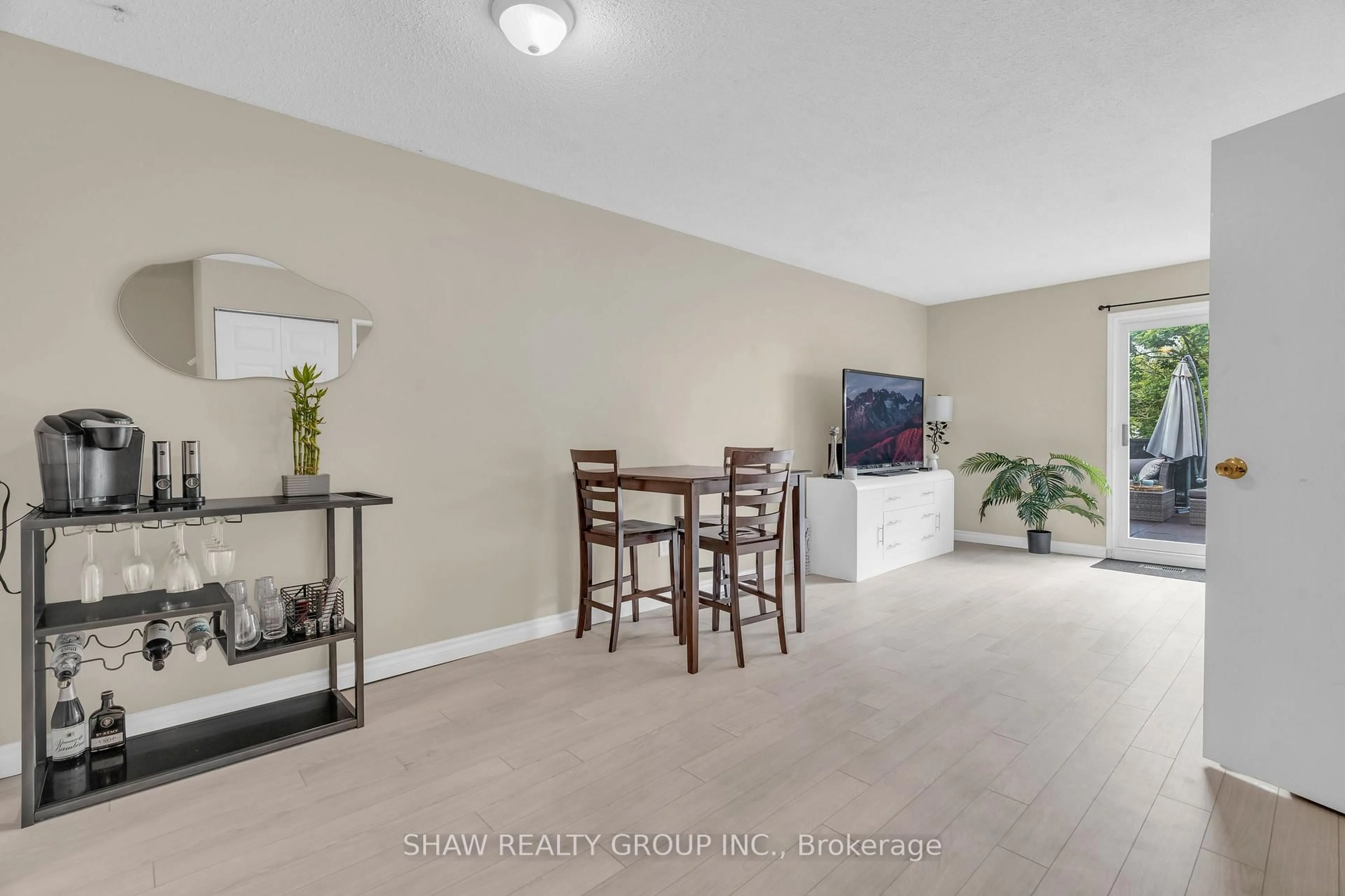 Unknown for 410 Pioneer Dr #11, Kitchener Ontario N2P 1H6