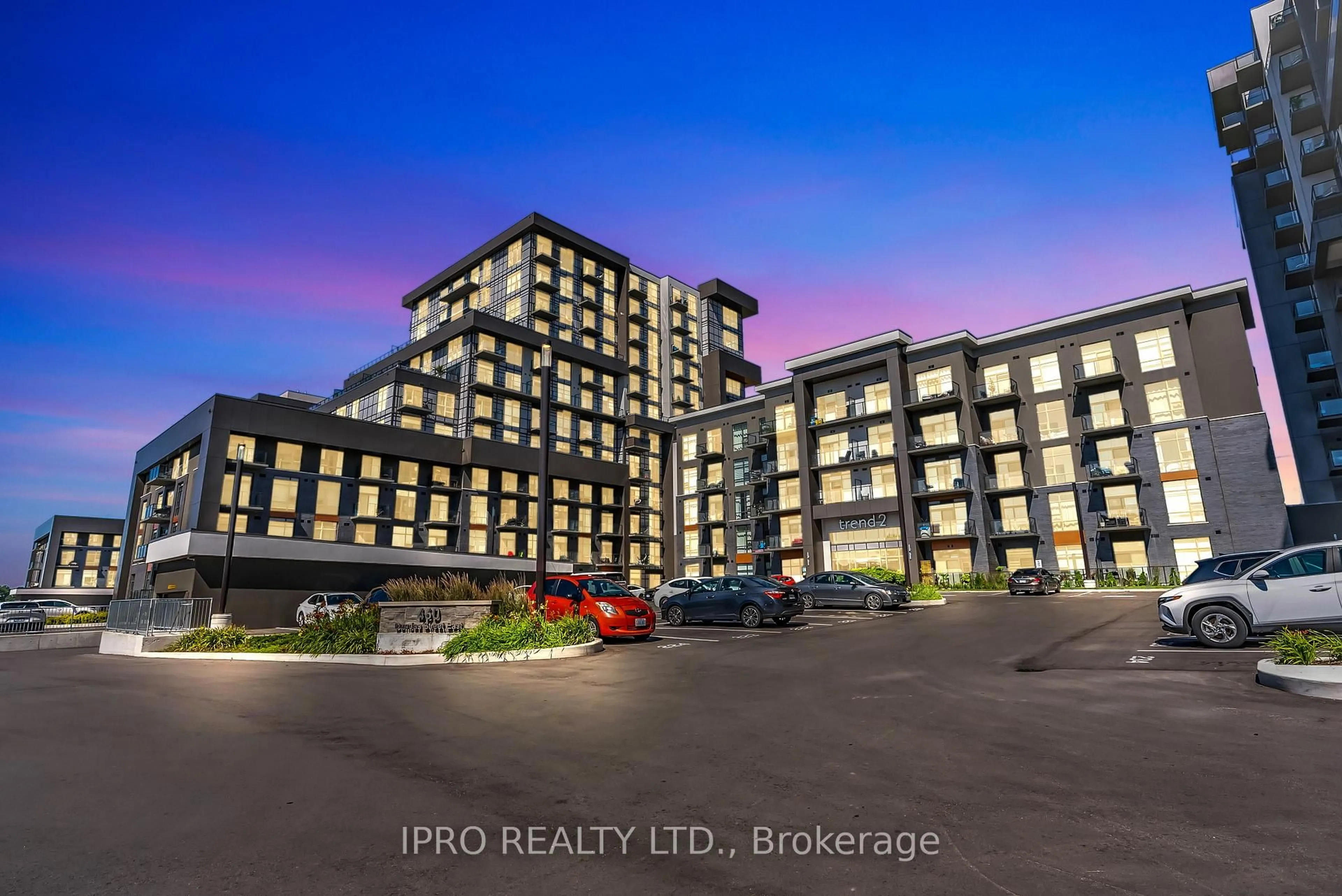 Unknown for 460 DUNDAS St #402, Hamilton Ontario L8B 2A5