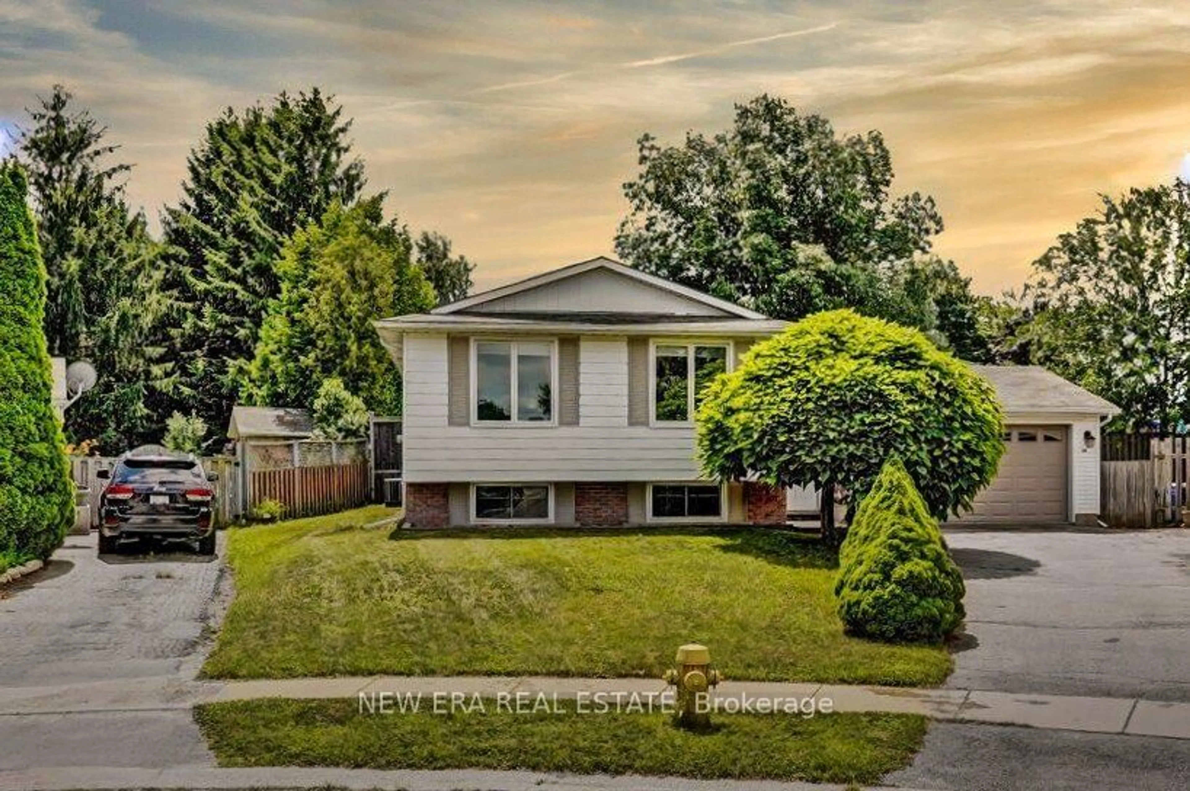 Home with vinyl exterior material, street for 14 Thistledown Dr, Brantford Ontario N3R 6R9