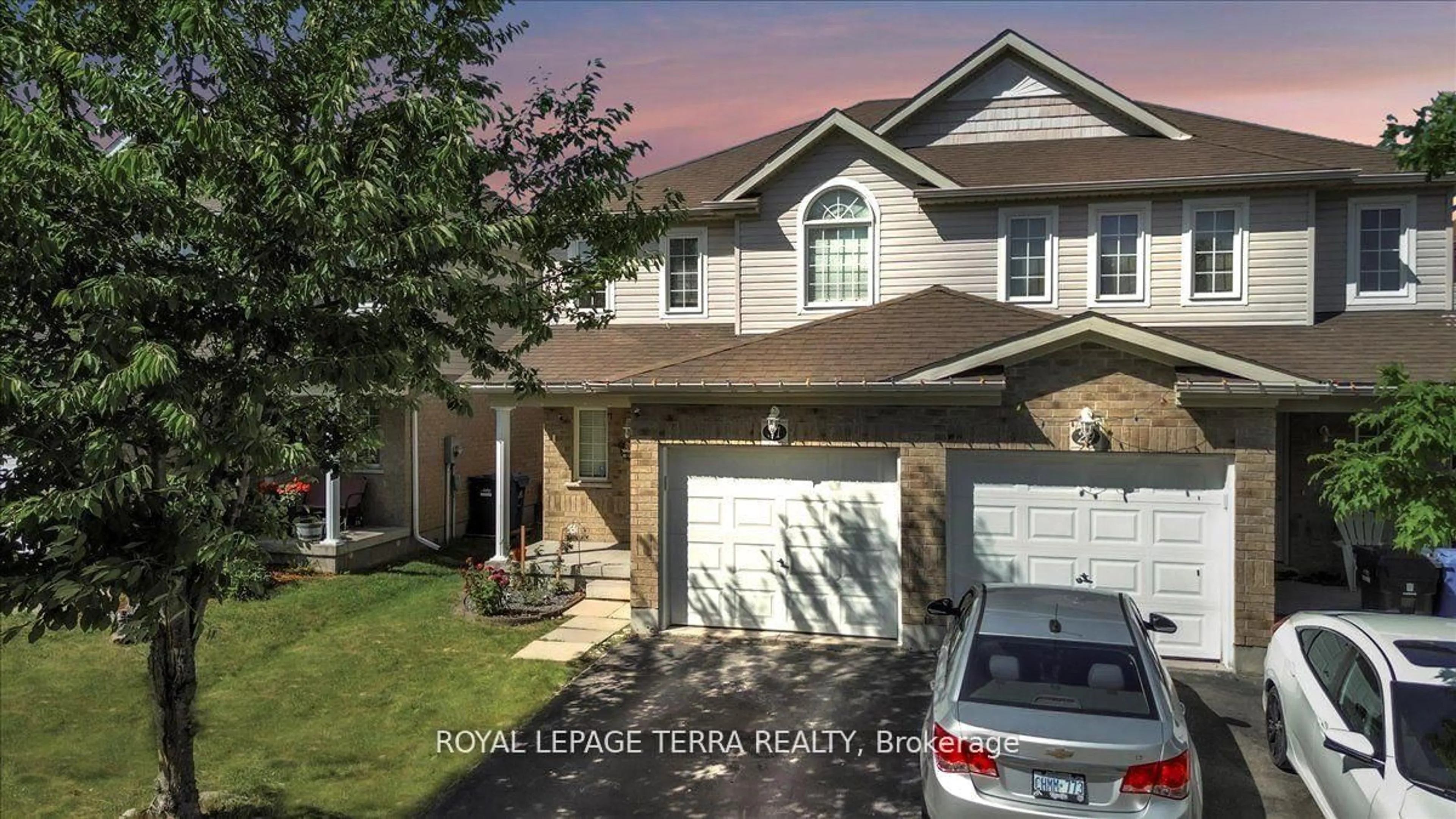 Home with brick exterior material, street for 31 Vipond St, Guelph Ontario N1E 0G9