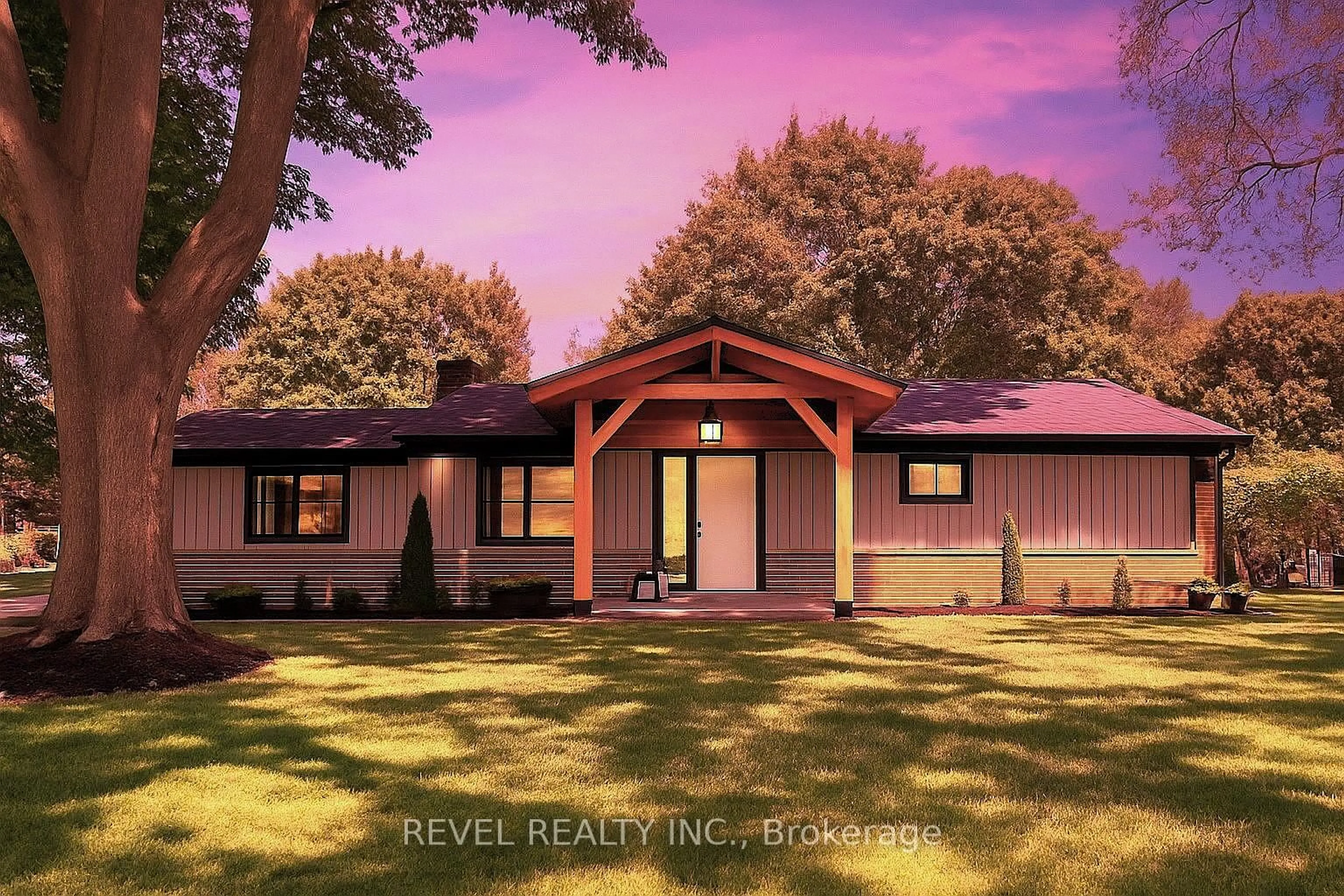 Home with vinyl exterior material, unknown for 793 Green Lane, London North Ontario N6H 2V2