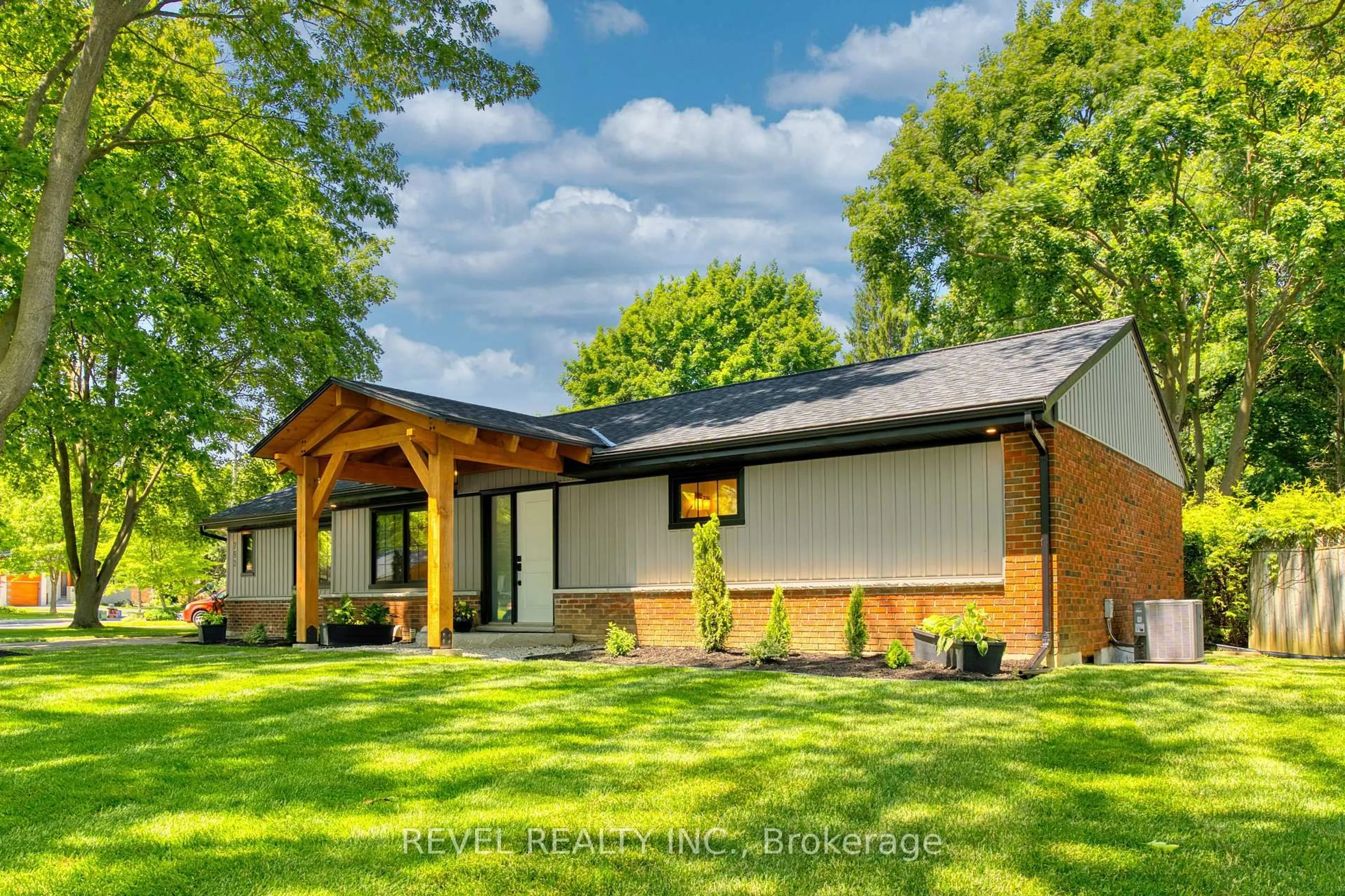 Home with brick exterior material, unknown for 793 Green Lane, London North Ontario N6H 2V2