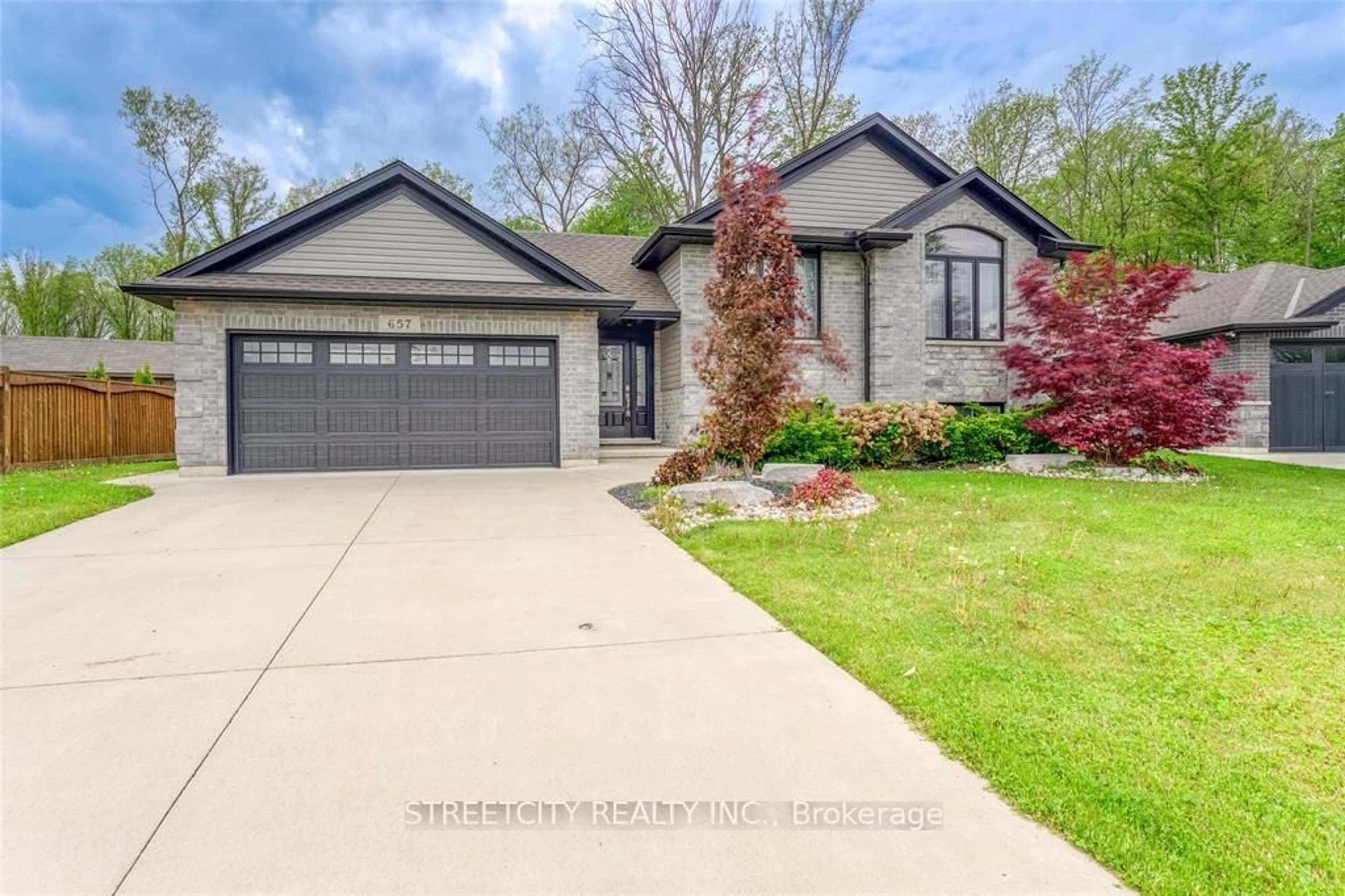 Home with brick exterior material, street for 657 Winners Circ, St. Clair Ontario N0N 1G0