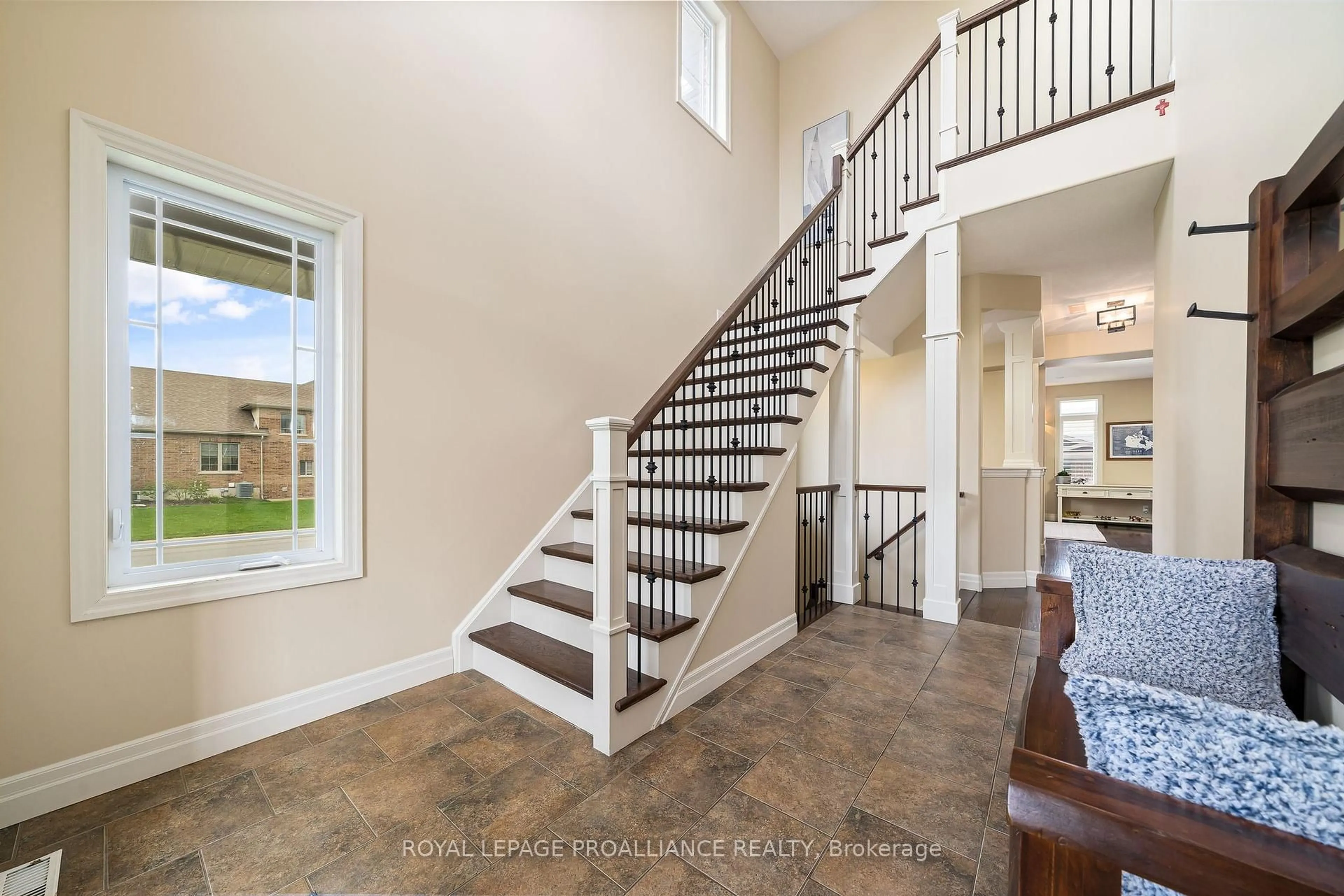 Unknown for 19 Scenic Dr, Belleville Ontario K8N 0C2