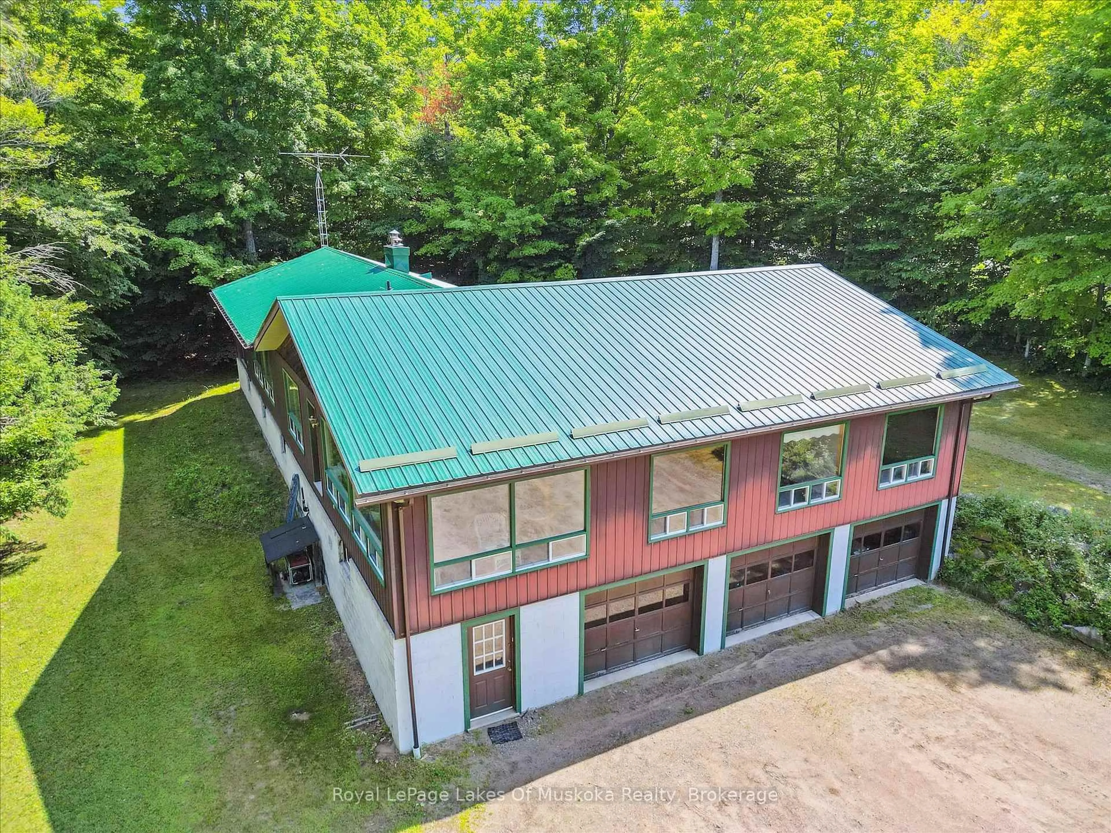 A pic from outside/outdoor area/front of a property/back of a property/a pic from drone, building for 4159 Muskoka 117 Rd, Lake of Bays Ontario P0B 1A0