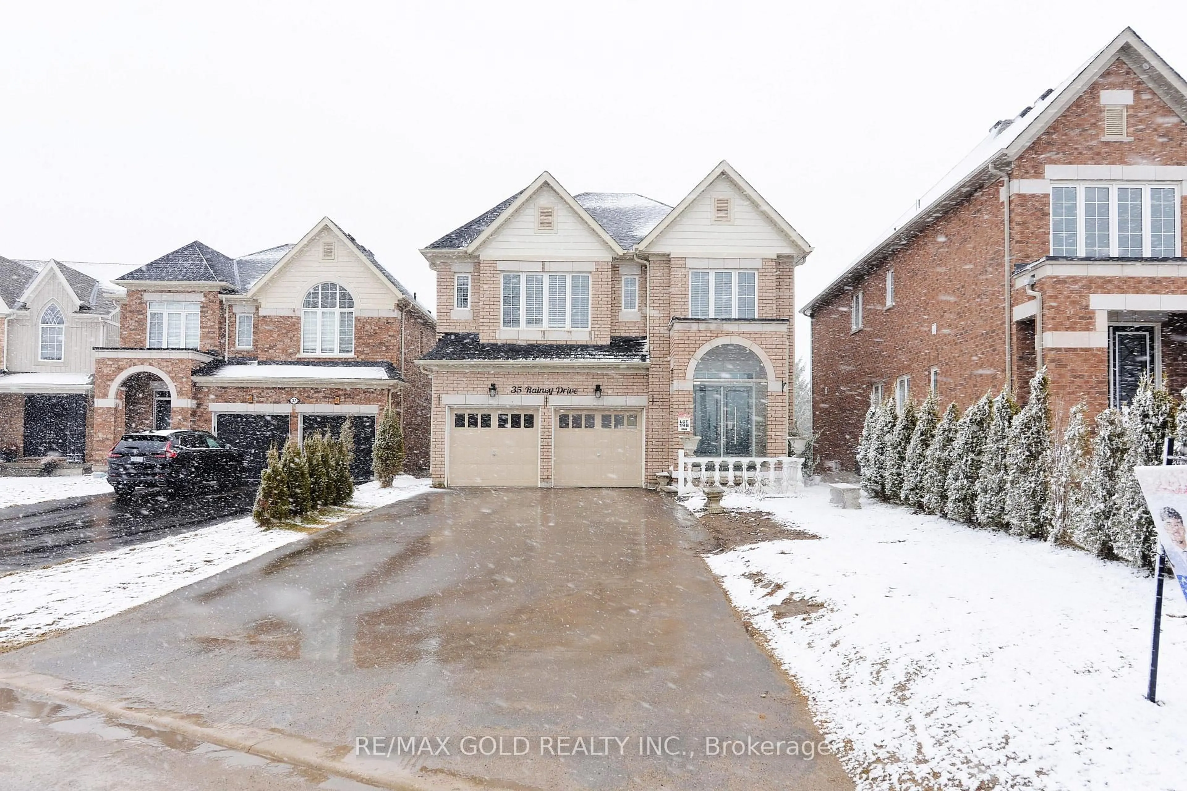 Home with brick exterior material, street for 35 Rainey Dr, East Luther Grand Valley Ontario L9W 7R5