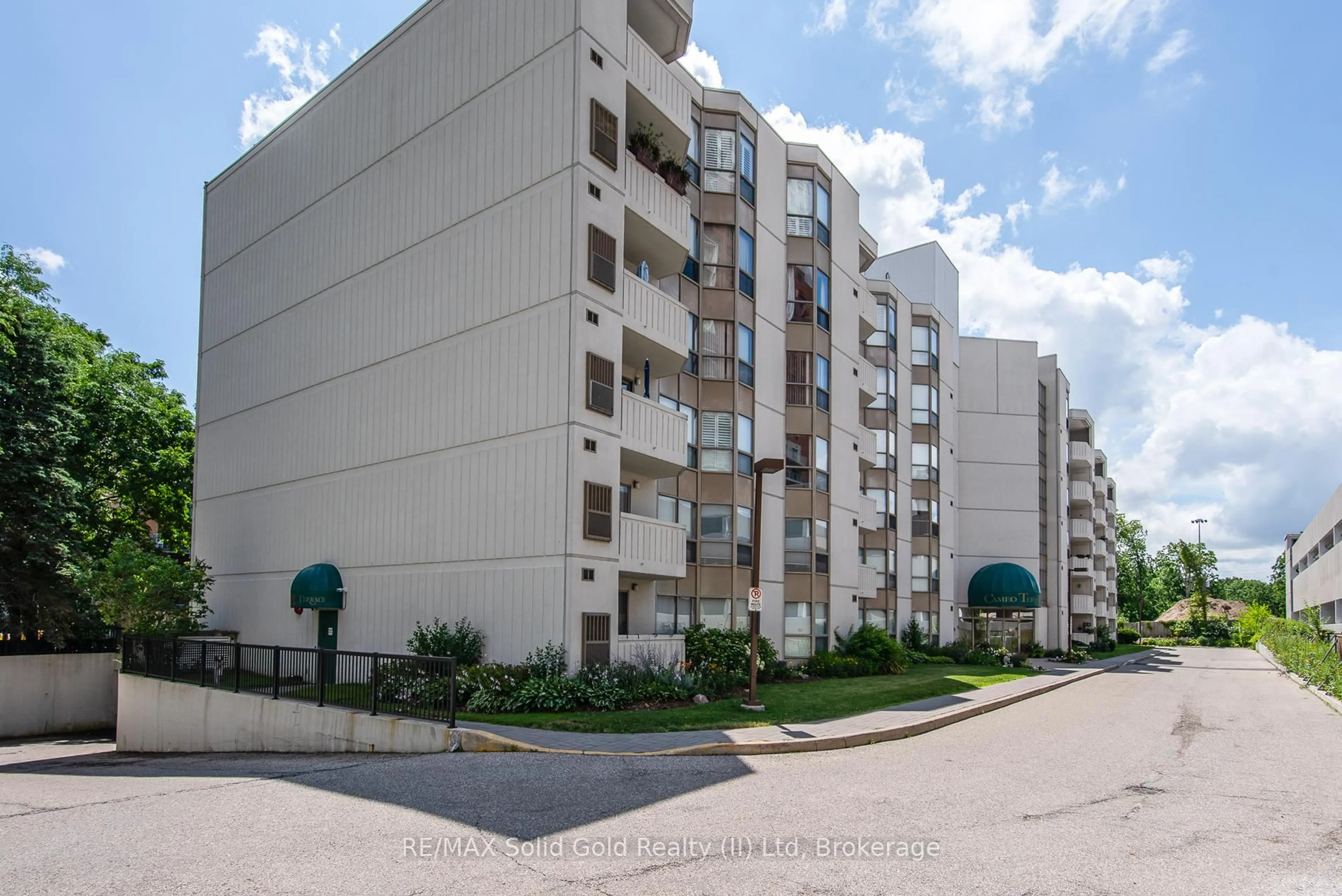 Unknown for 3267 King St #604, Kitchener Ontario N2A 4A4