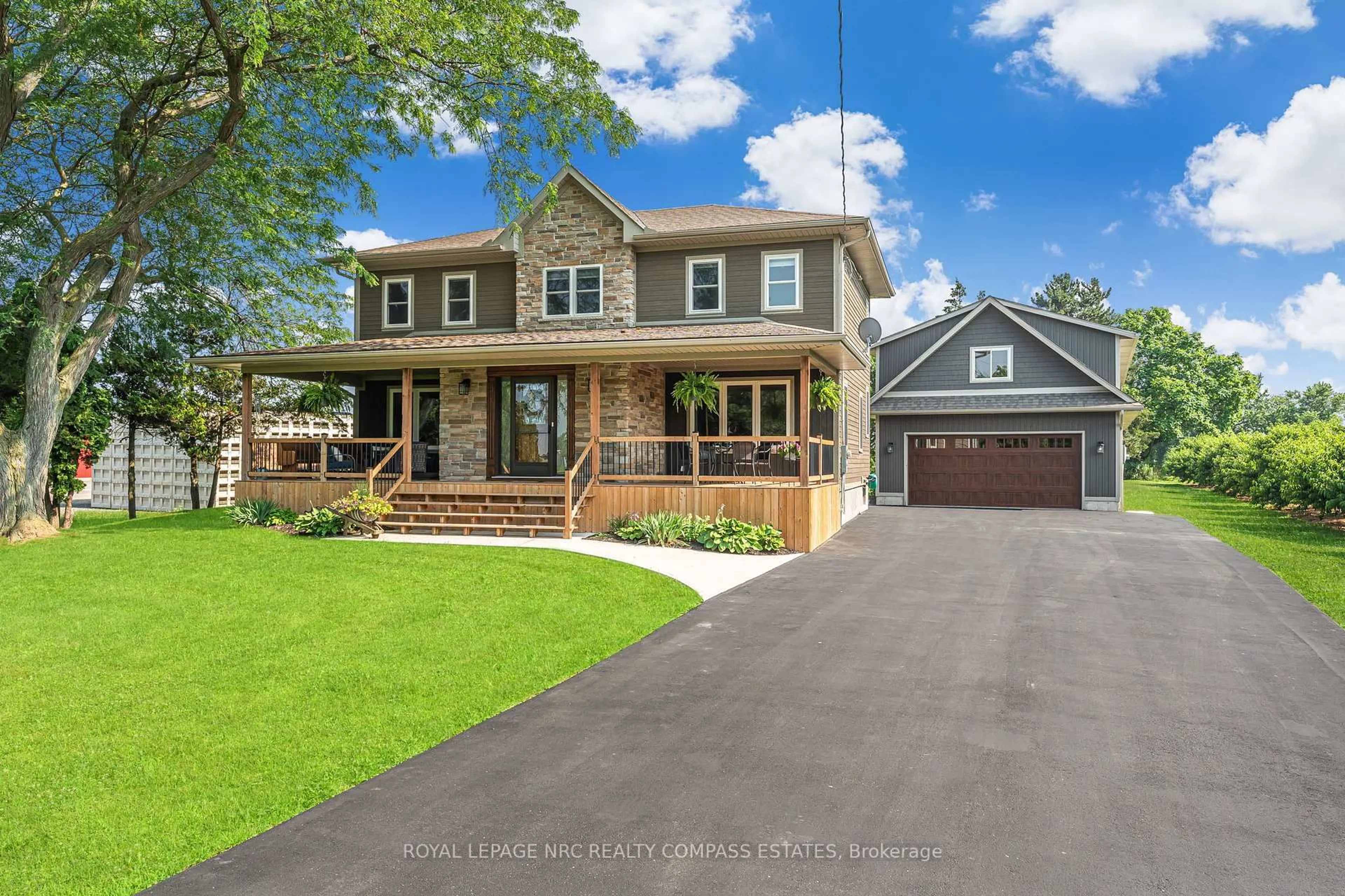 Unknown for 43 Scott St, Niagara-on-the-Lake Ontario L0S 1J0