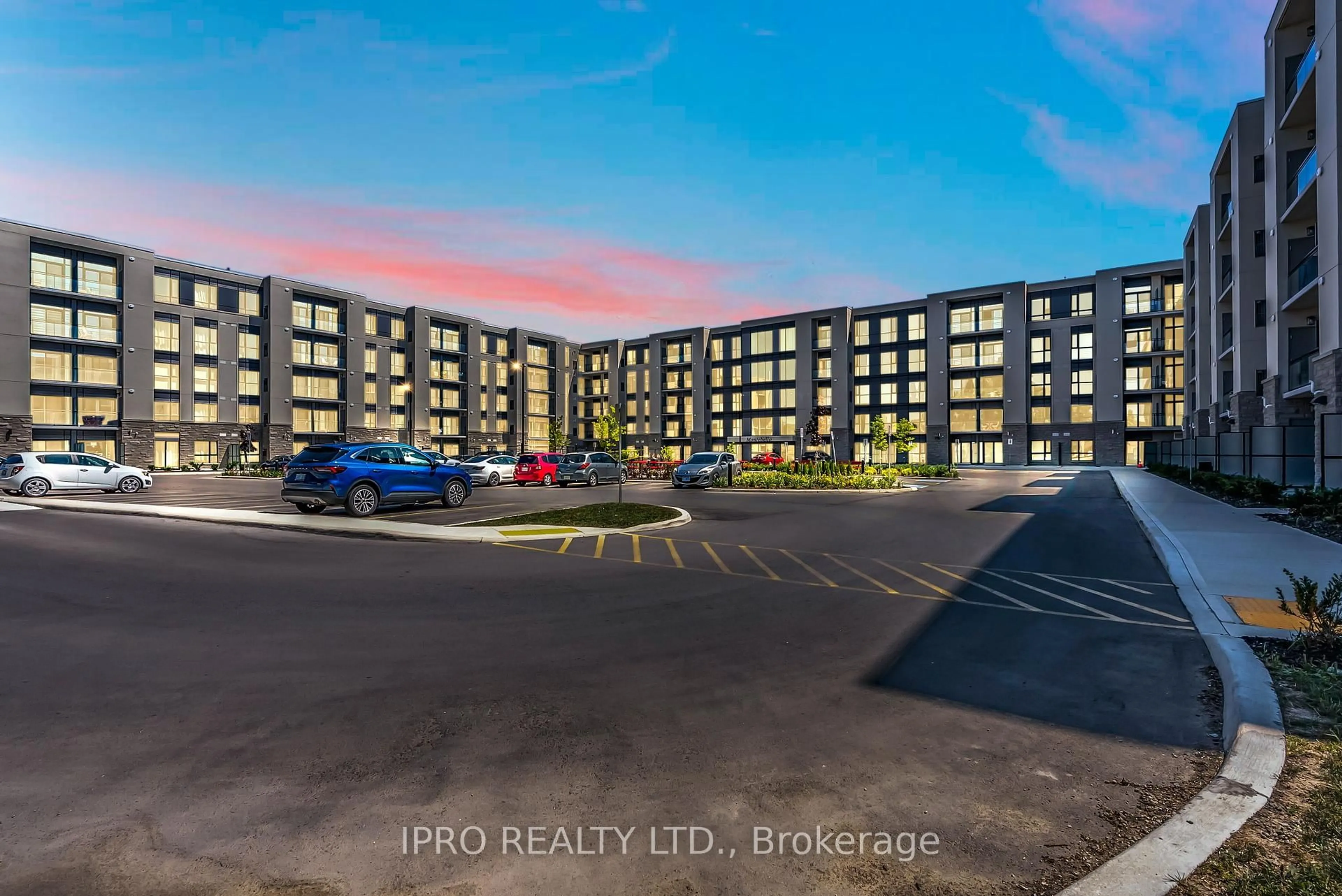 A pic from outside/outdoor area/front of a property/back of a property/a pic from drone, building for 50 Herrick Ave #130, St. Catharines Ontario L2P 0G3