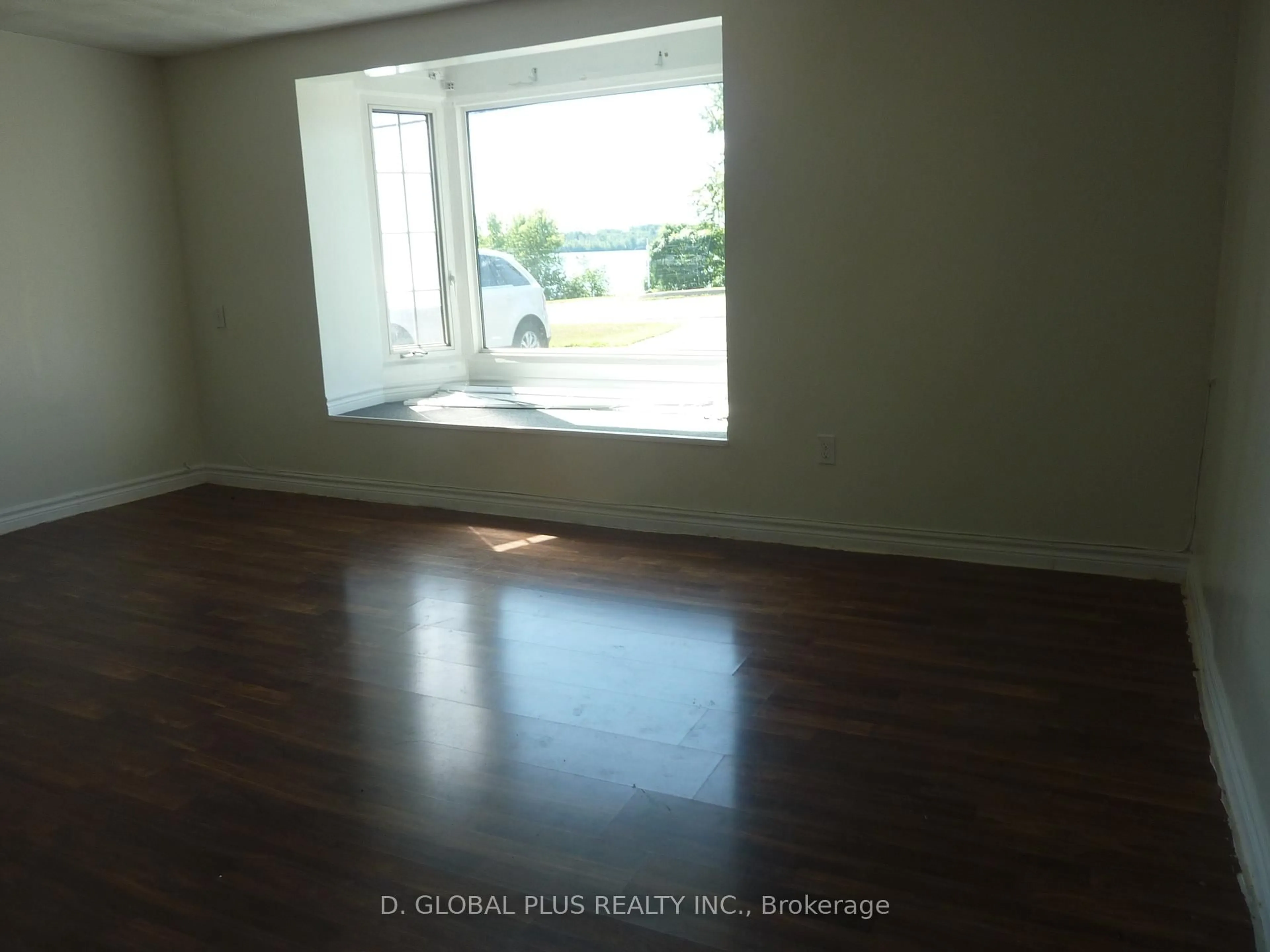 A pic of a room for 18317 County Rd 2 Highway, South Glengarry Ontario K6H 5R5