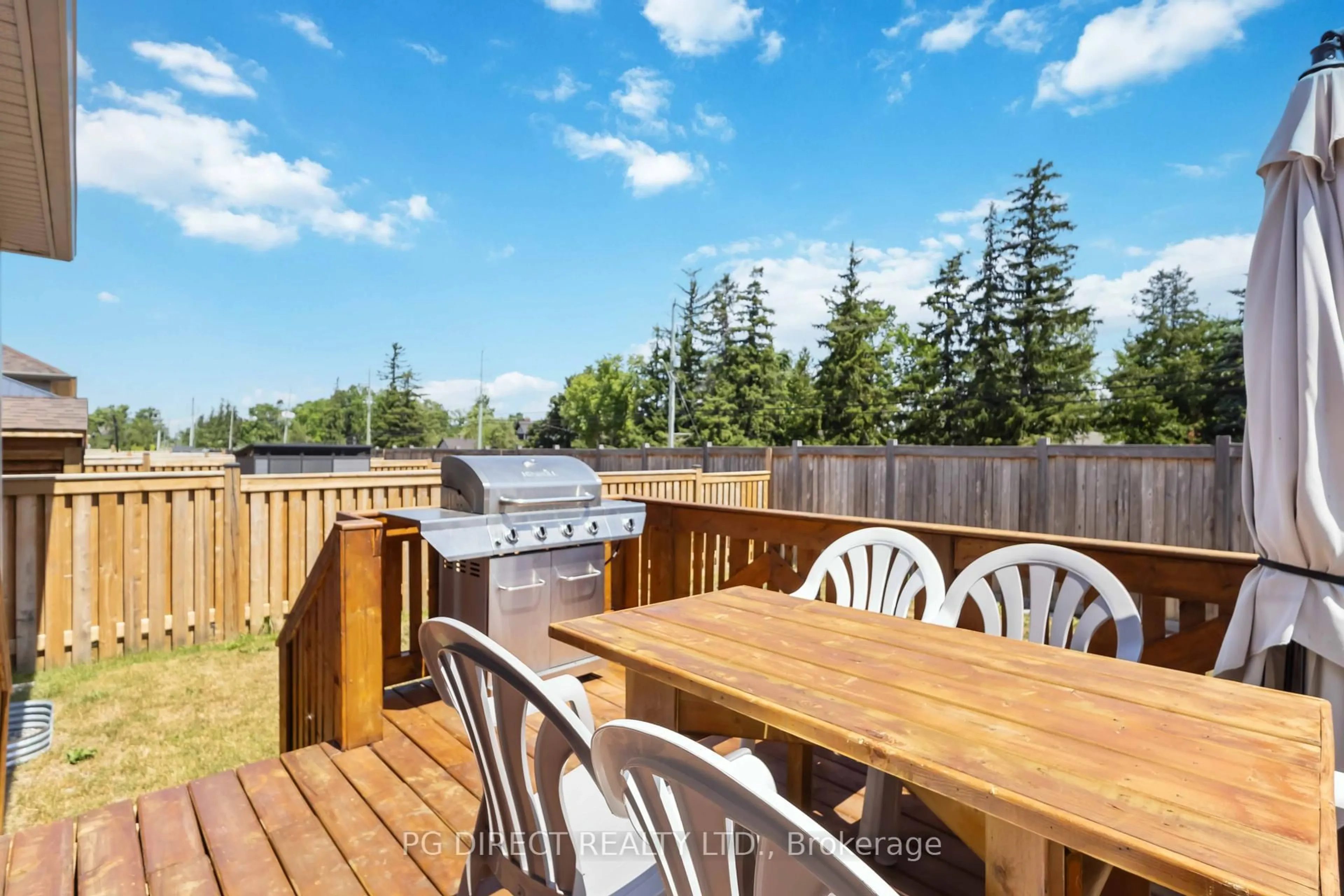 Patio, water/lake/river/ocean view for 14 Hennessey Cres, Kawartha Lakes Ontario K9V 0P2