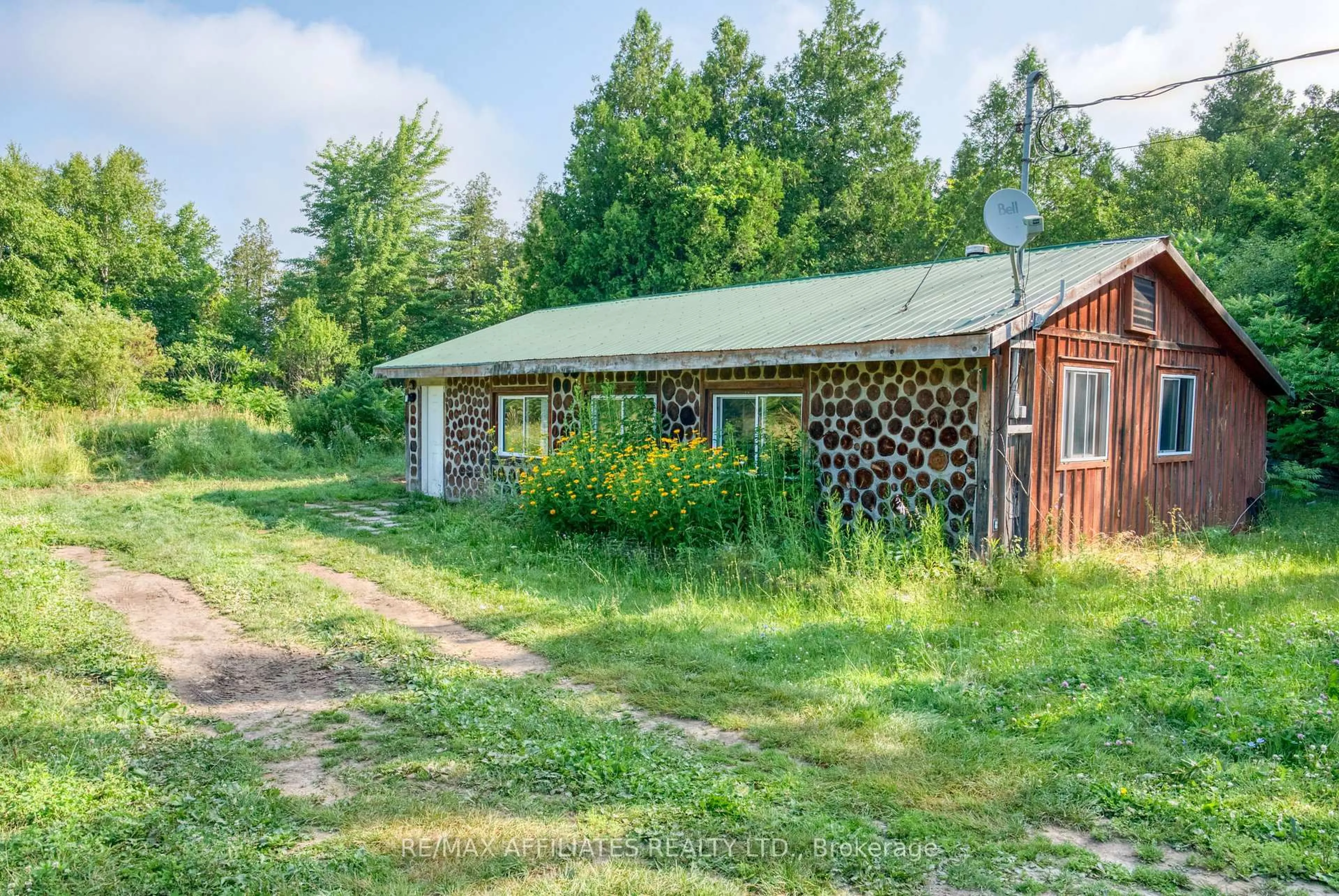 Shed for 2843 Highway 15 Highway, Rideau Lakes Ontario K0G 1V0