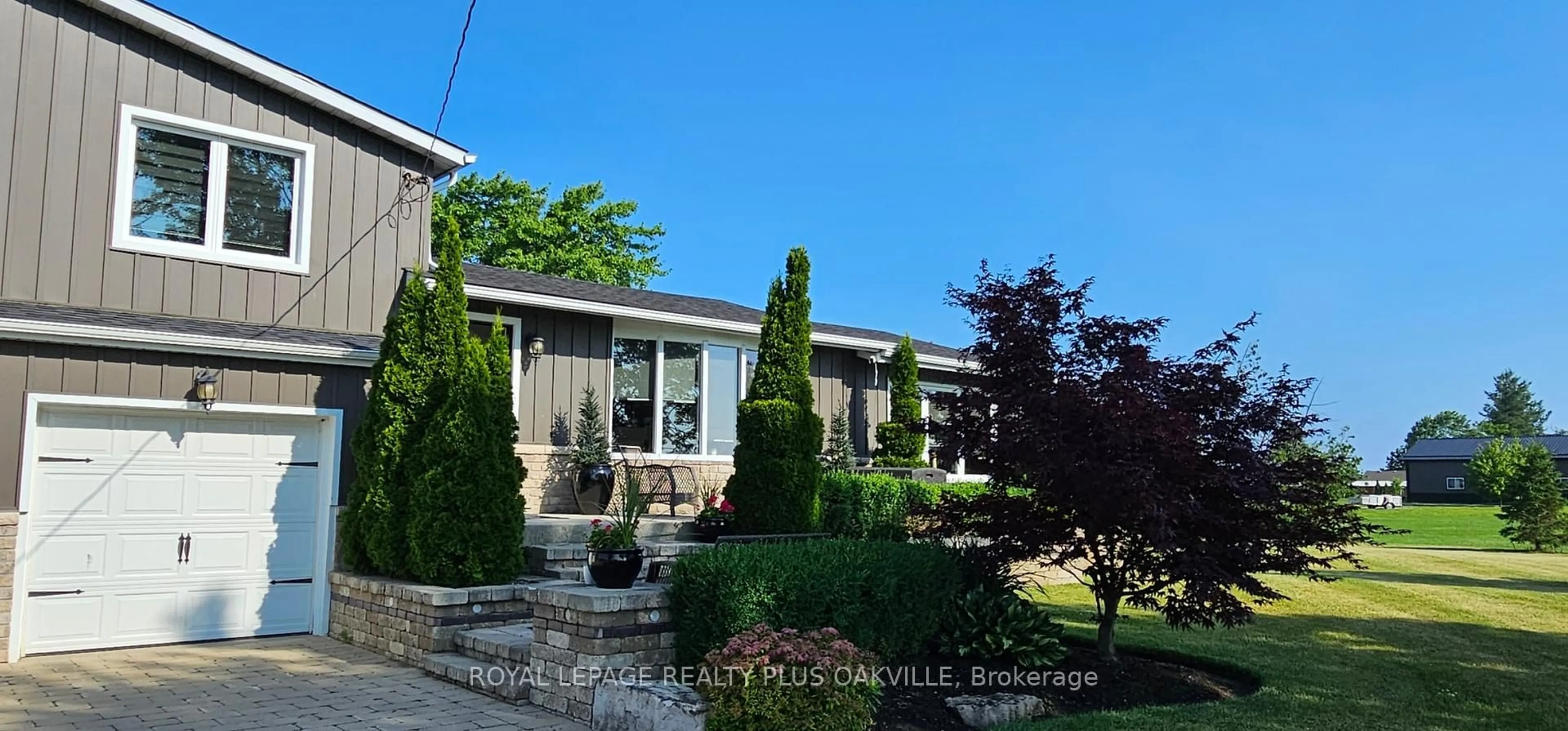 Unknown for 322 Russ Rd, Grimsby Ontario L3M 4E7