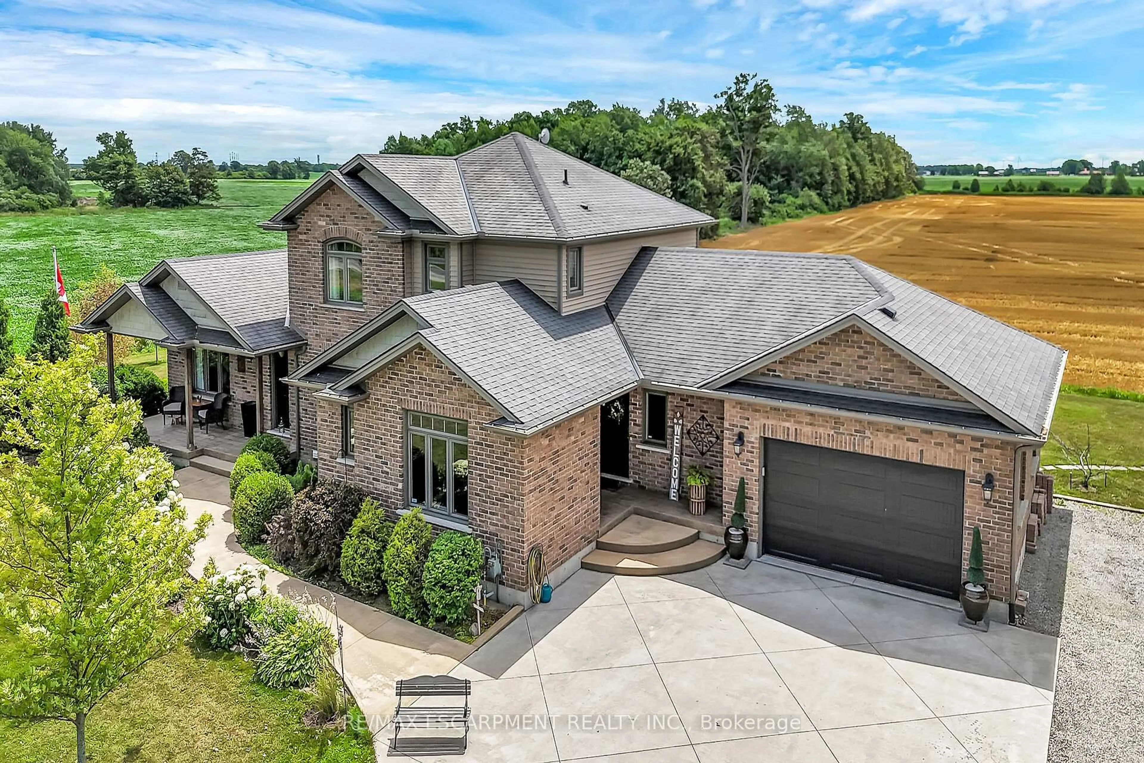 A pic from outside/outdoor area/front of a property/back of a property/a pic from drone, unknown for 560 Concession 11 Walpole Rd, Haldimand Ontario N0A 1H0